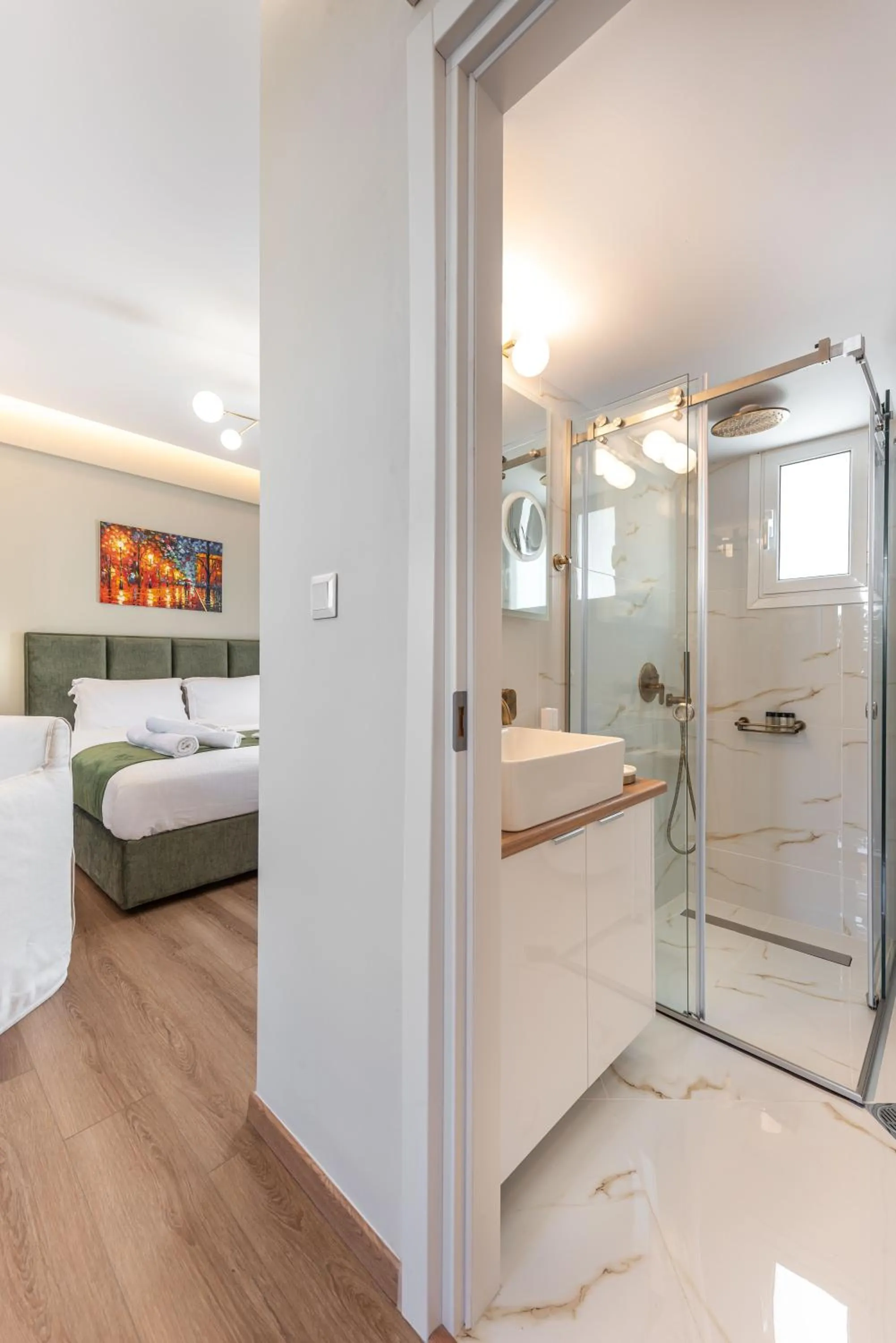 Shower, Bed in Acropolis Divine Apartments