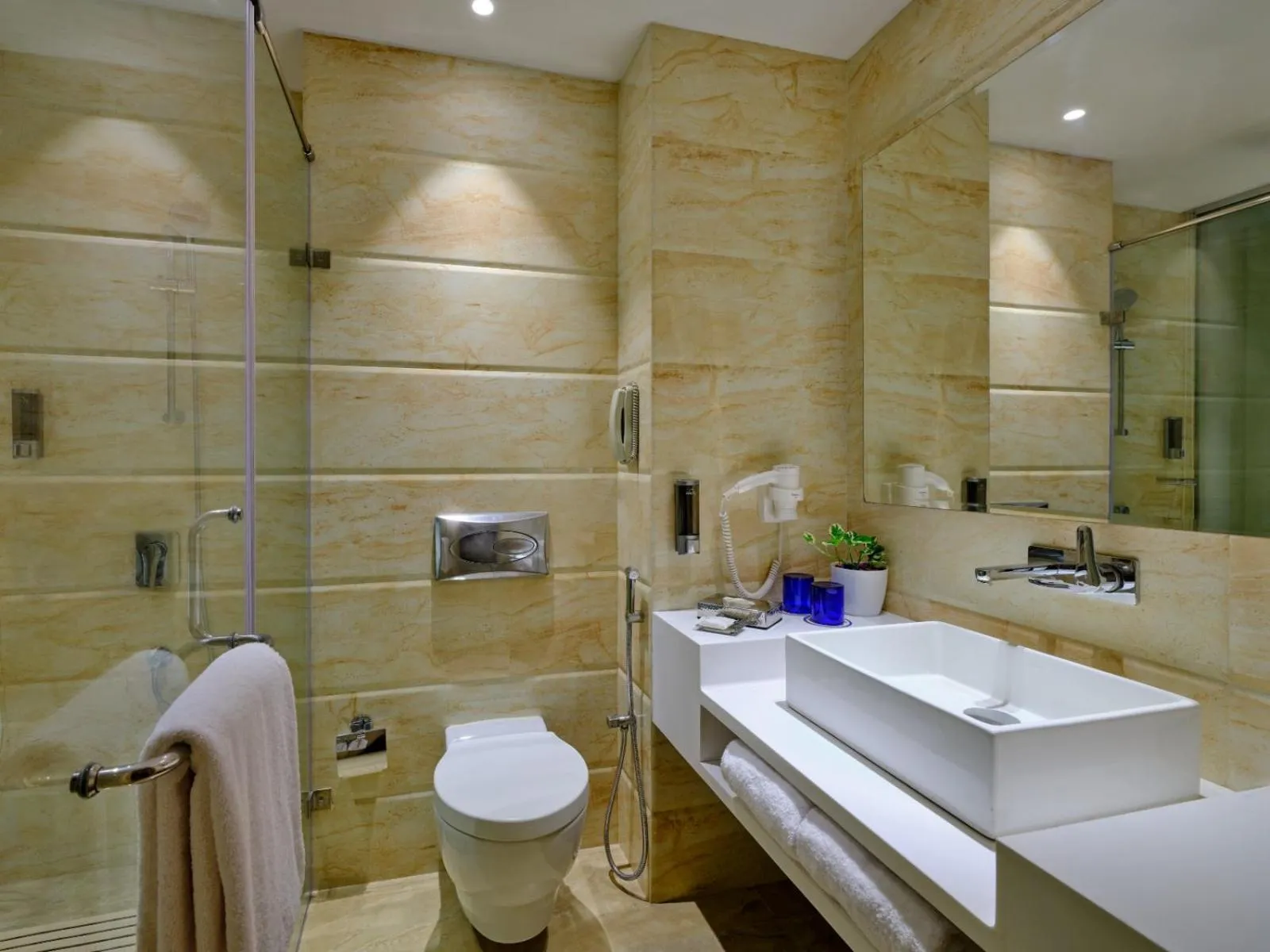 Bathroom in Fortune Inn Heritage Walk Amritsar - Member ITC Hotels' Group