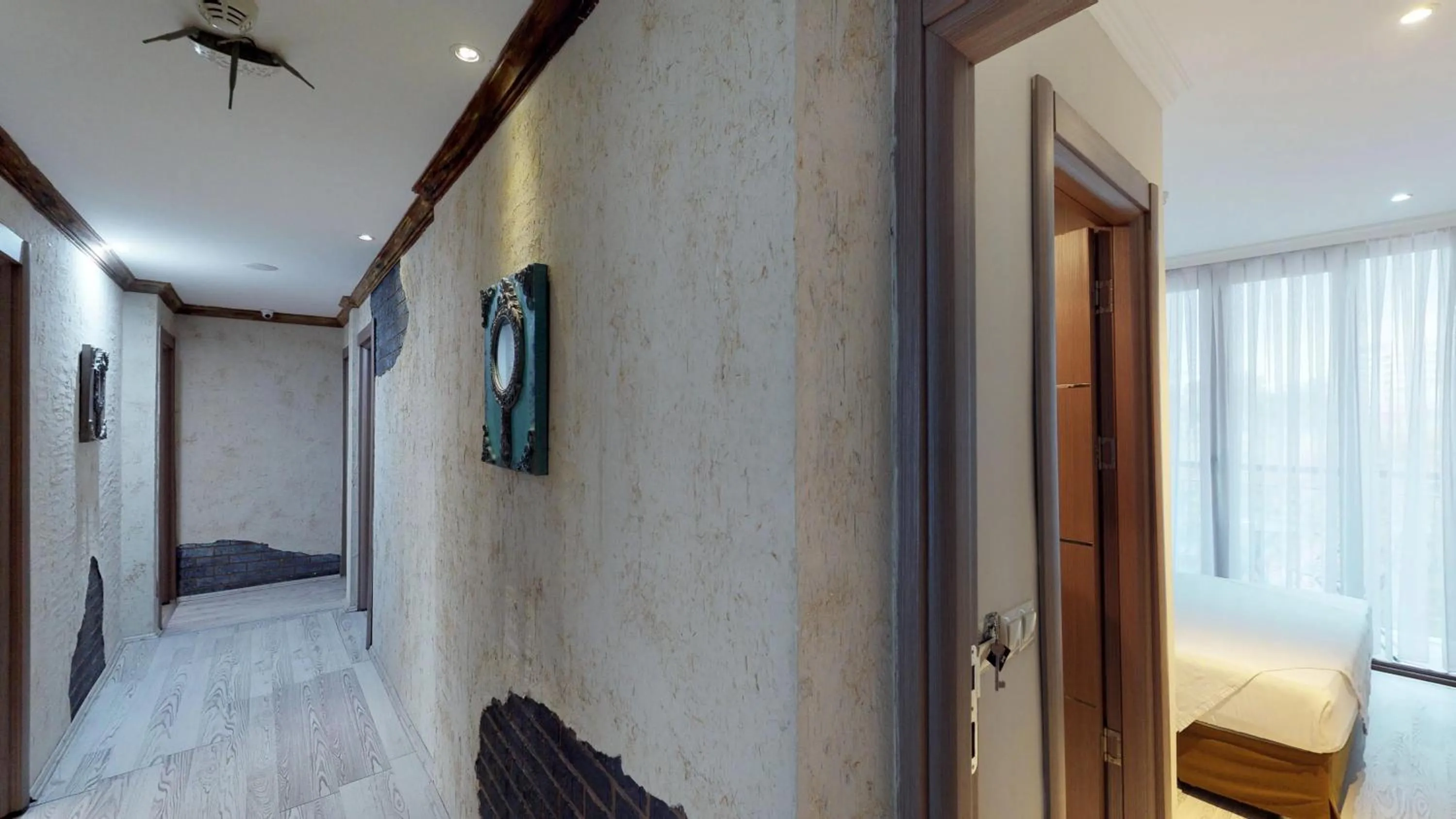 Property building, Bed in Patron Hotel