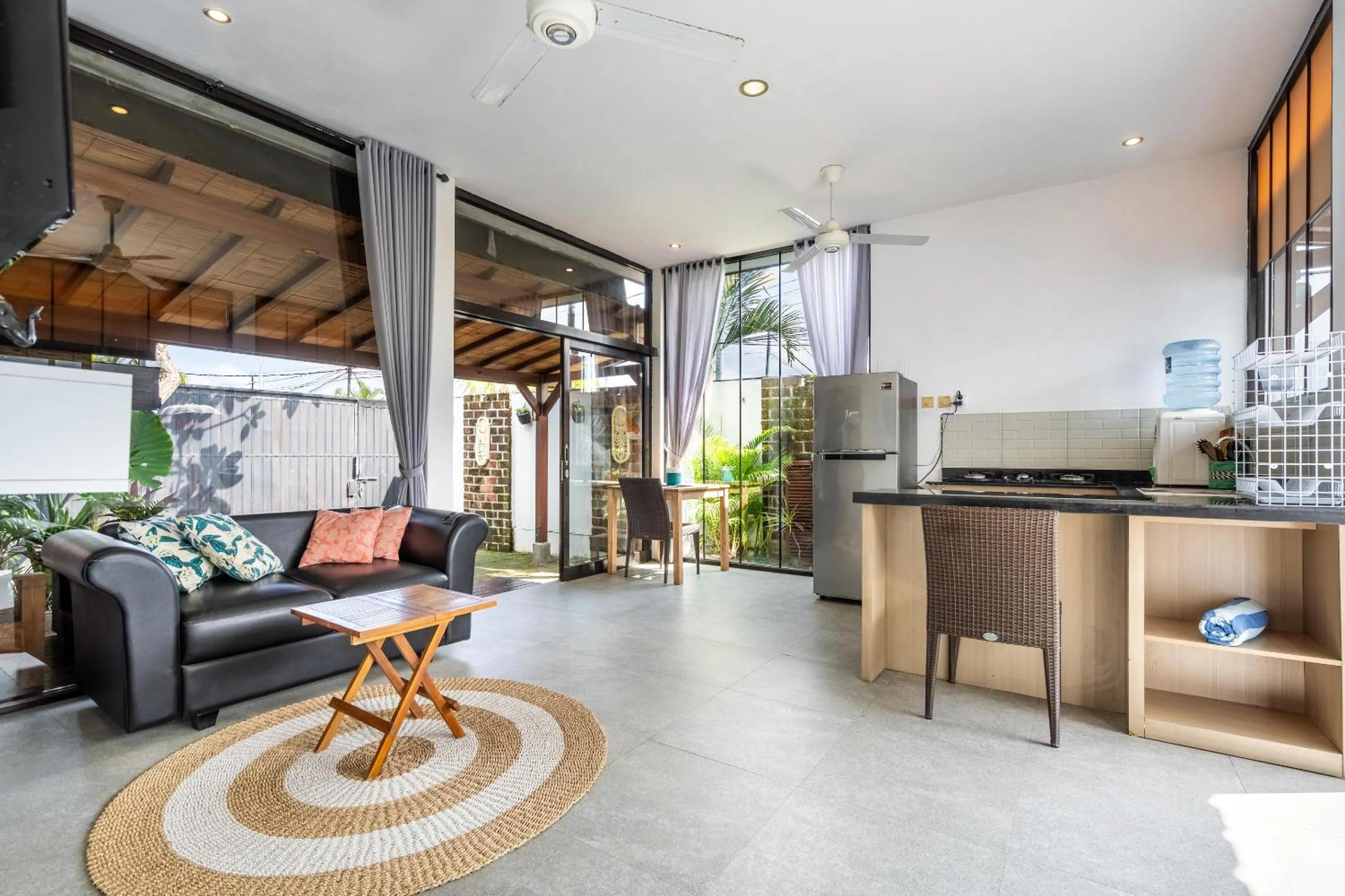 Kitchen or kitchenette in Ubud Residences 888 - Complex Private Villas with pools