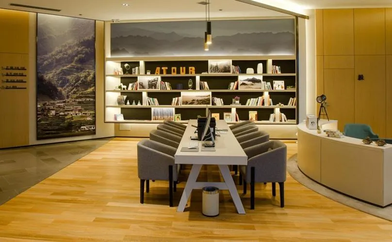 Atour Hotel Qinhuangdao Xiangxi Sea