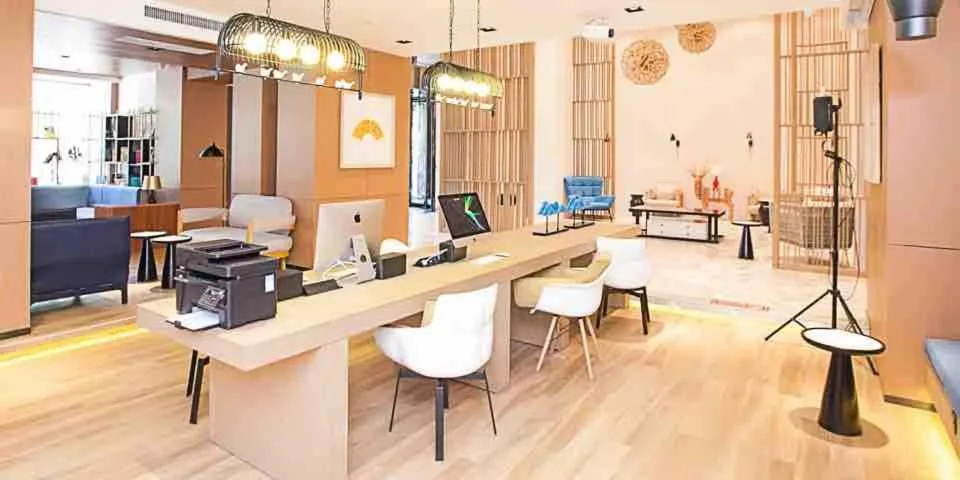 Atour Hotel Qinhuangdao Railway Station Yingbin Road