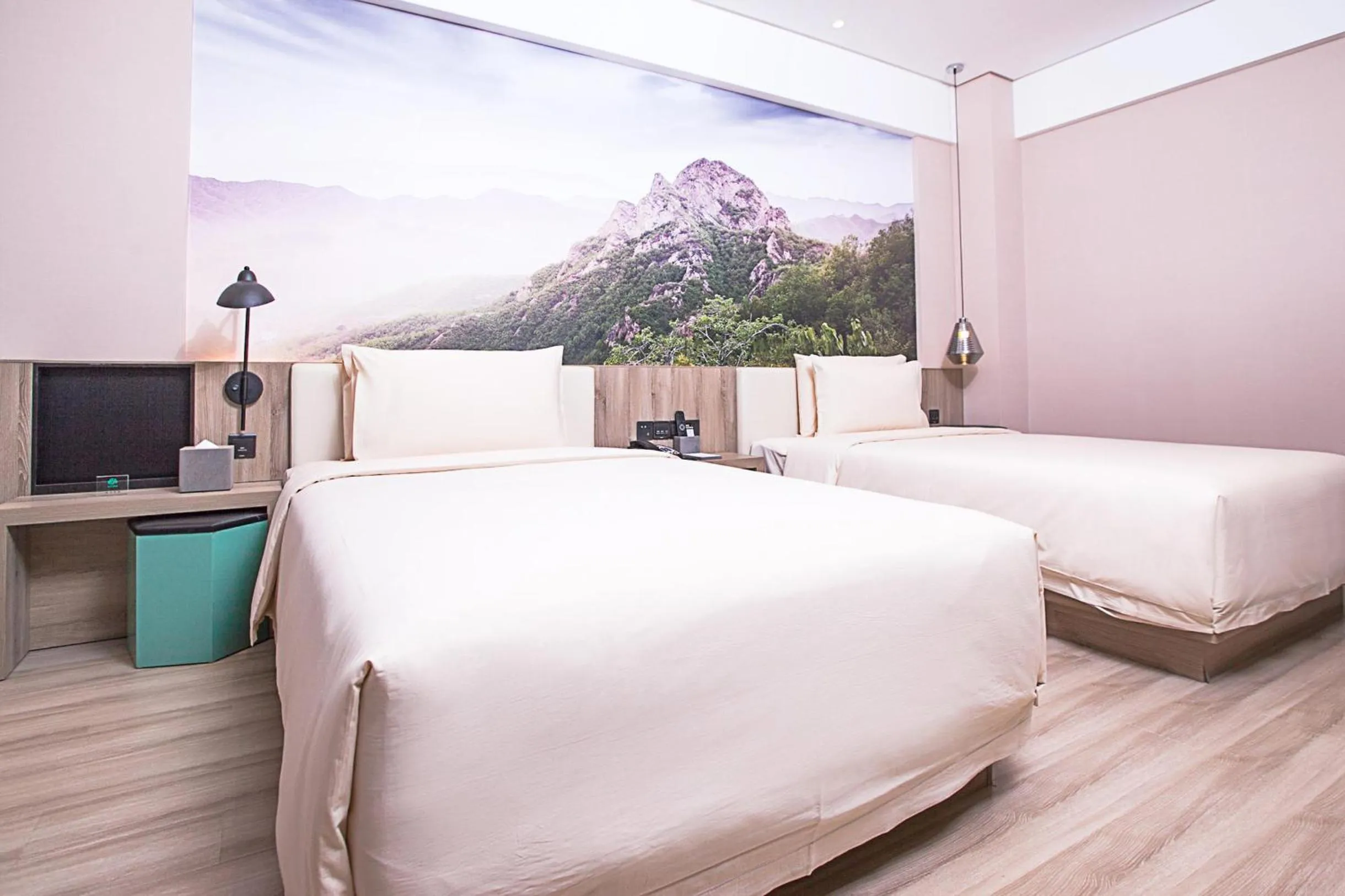 Bed in Atour Hotel Qinhuangdao Railway Station Yingbin Road