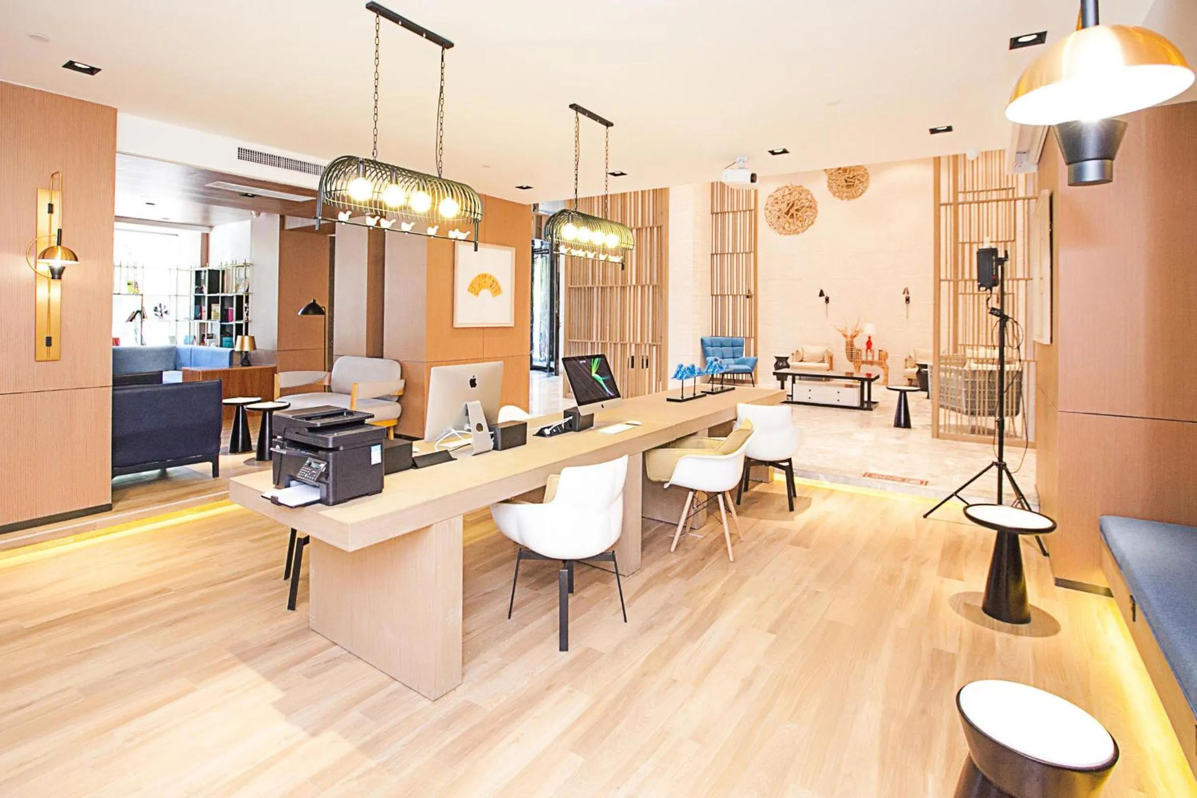 Atour Hotel Qinhuangdao Railway Station Yingbin Road