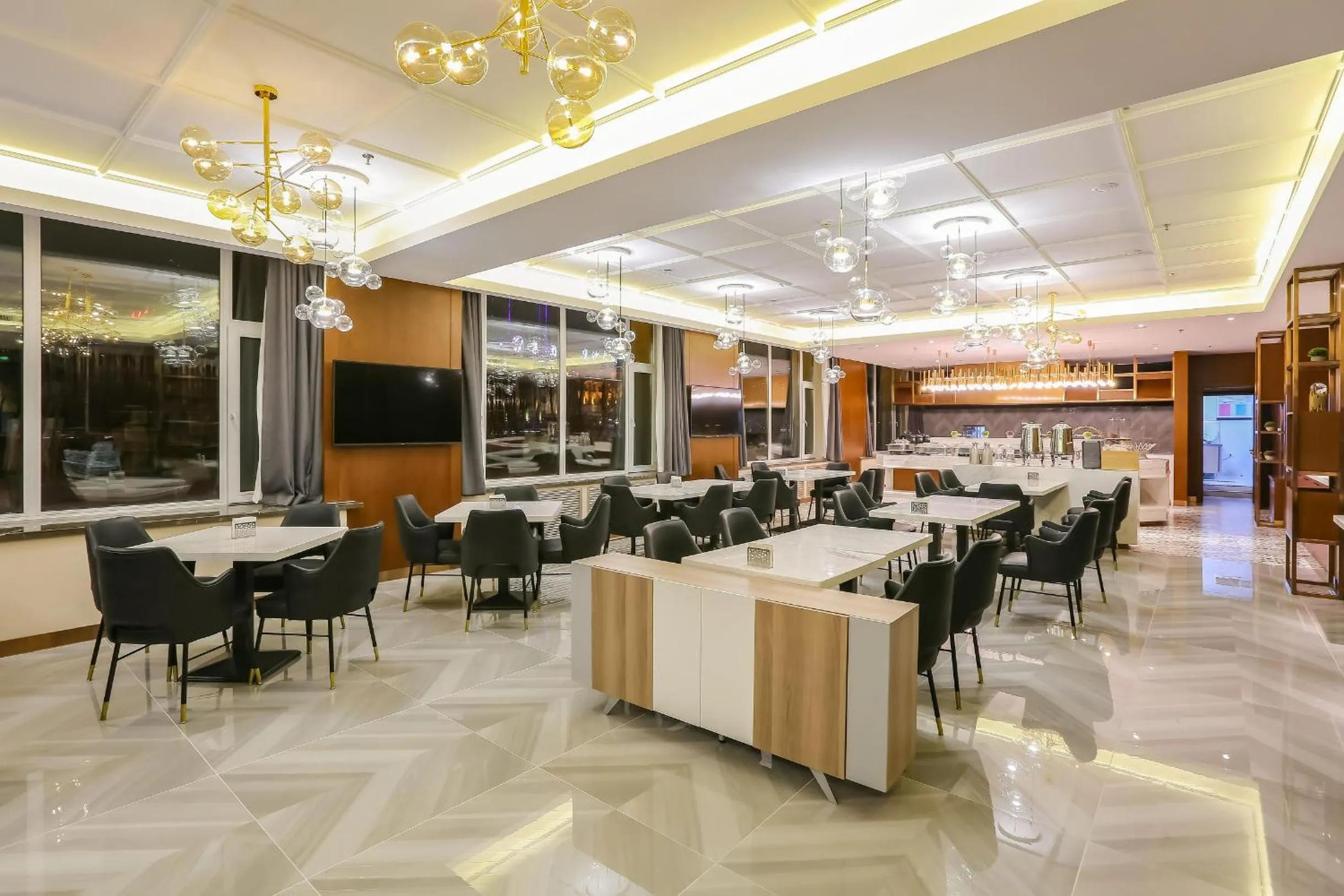 Restaurant/places to eat in Atour Hotel Harbin Songbei Ice and Snow World
