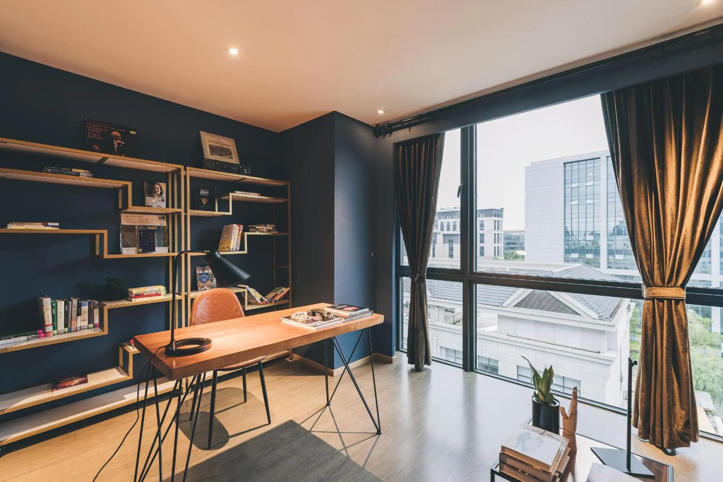 Seating area in Atour Hotel Shanghai Hongqiao International Exhibition Linkong Park