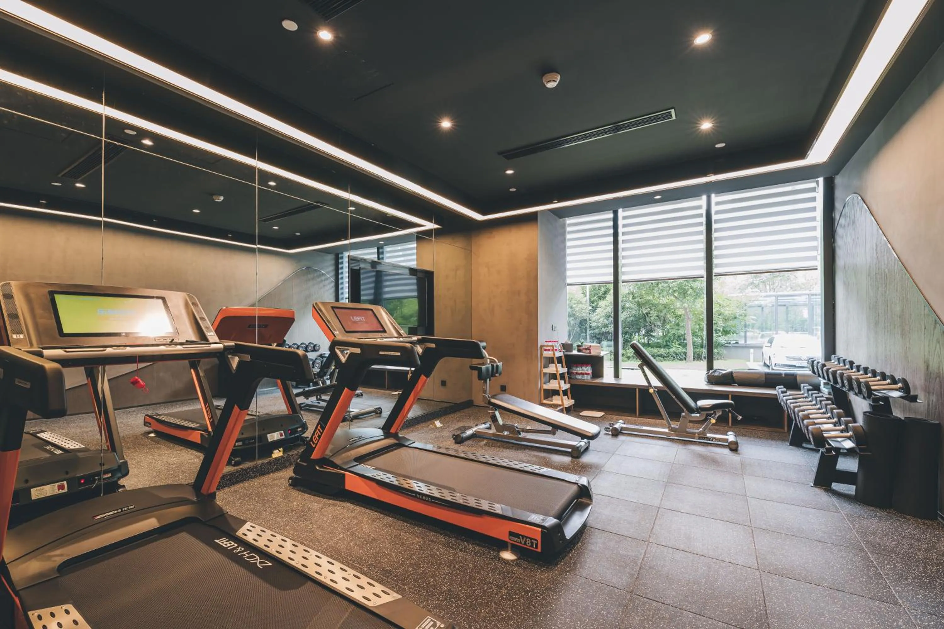 Fitness centre/facilities in Atour Hotel Shanghai Hongqiao International Exhibition Linkong Park