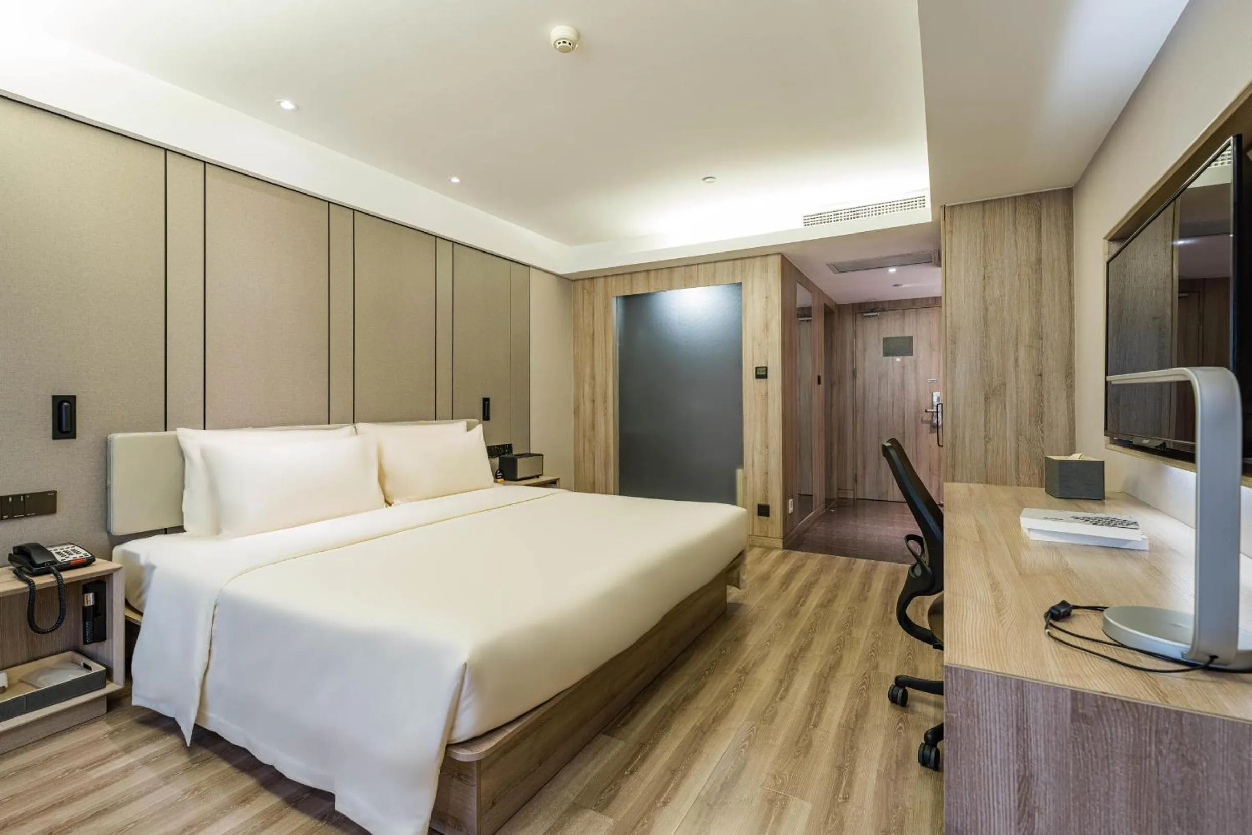 Bed in Atour Music Hotel Hangzhou West Lake