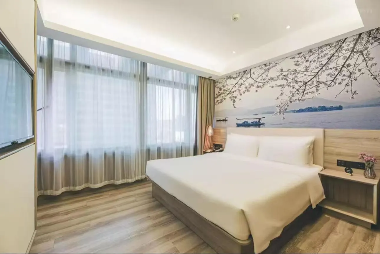 Bed in Atour Music Hotel Hangzhou West Lake