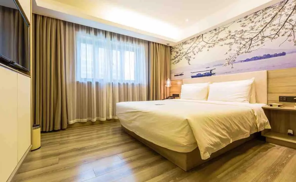 Bed in Atour Music Hotel Hangzhou West Lake