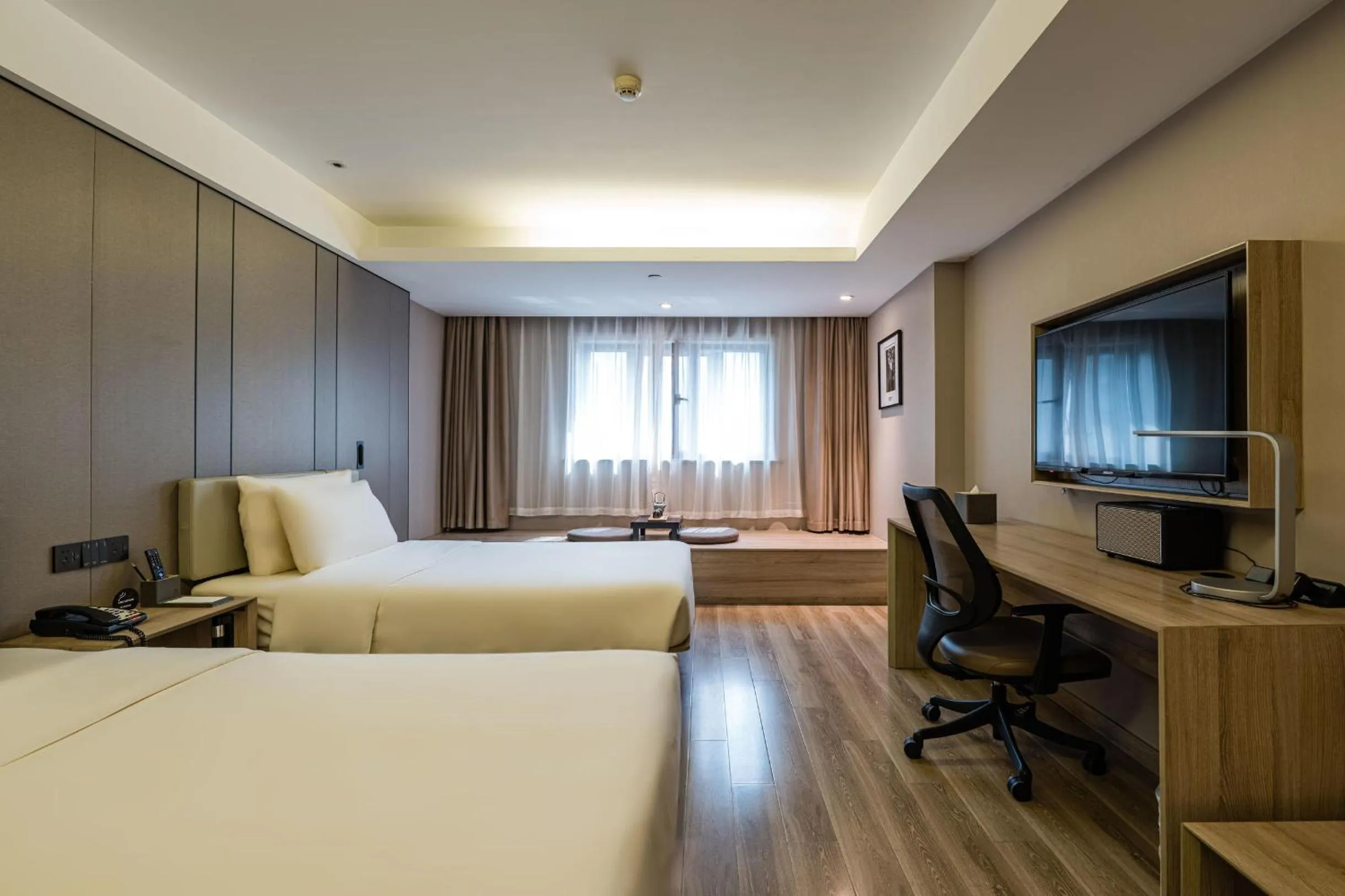 Bed in Atour Music Hotel Hangzhou West Lake