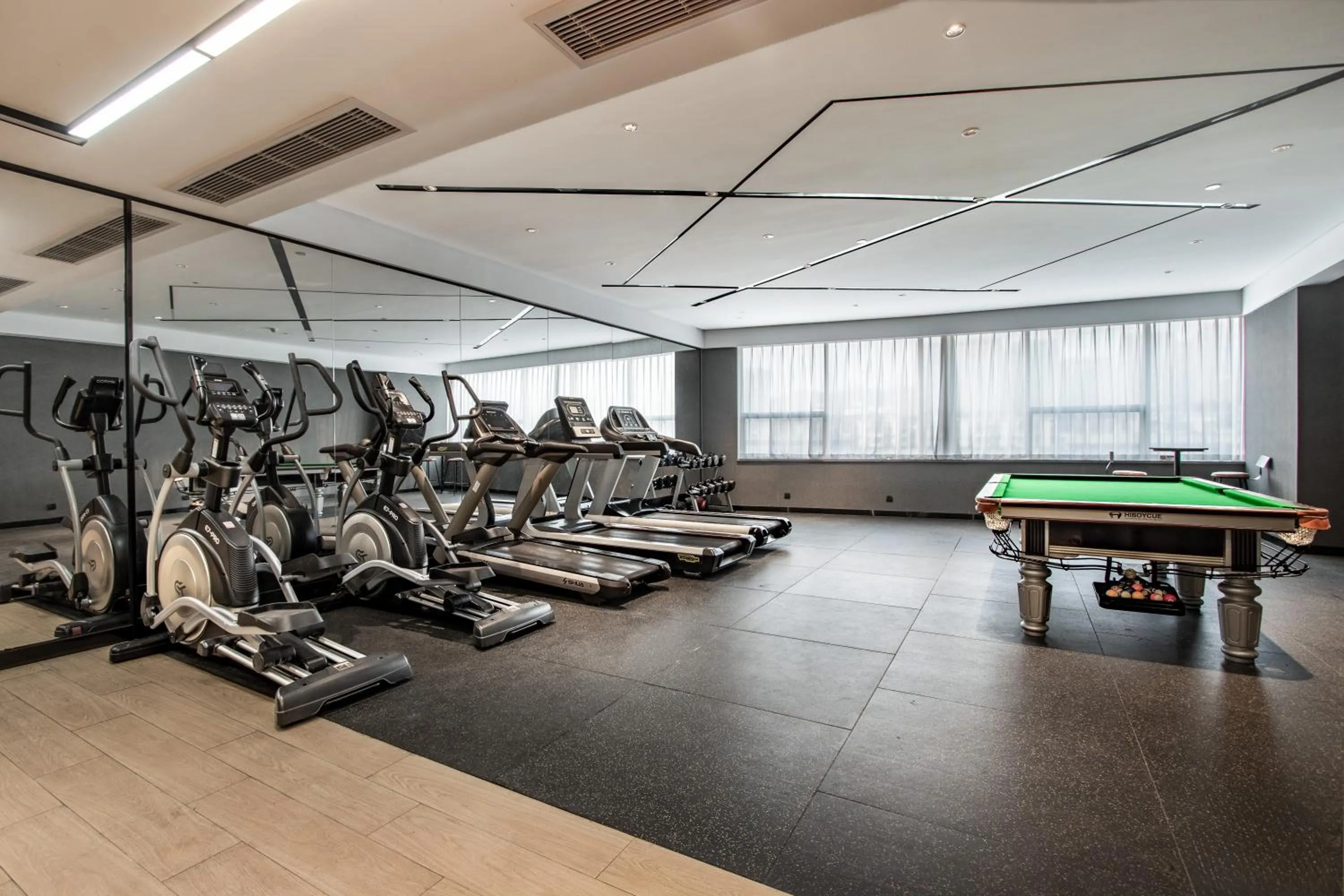 Fitness centre/facilities in Atour Hotel Hangzhou Xiaoshan Peoples Square
