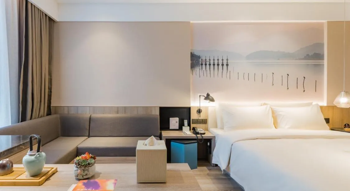 Bed in Atour Hotel Ningbo International Convention and Exhibition Center