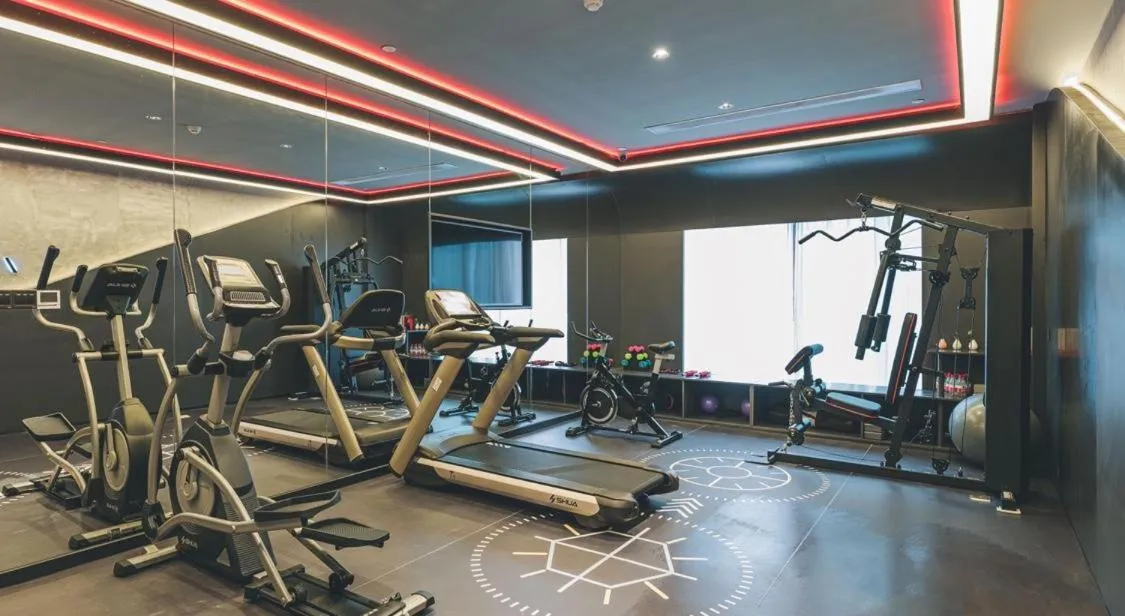 Atour Hotel Ningbo Sanjiangkou Bund Book City