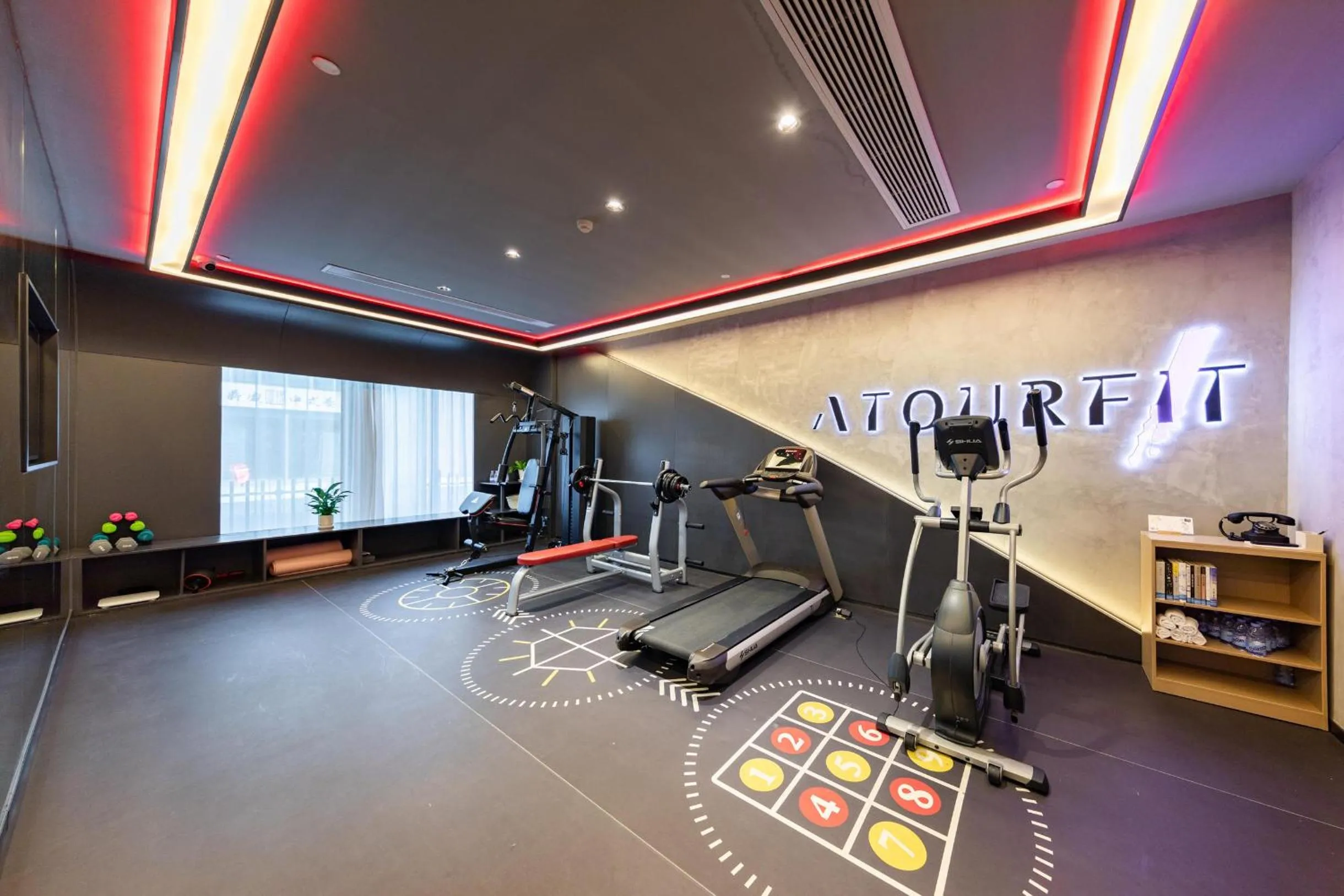 Atour Hotel Ningbo Sanjiangkou Bund Book City