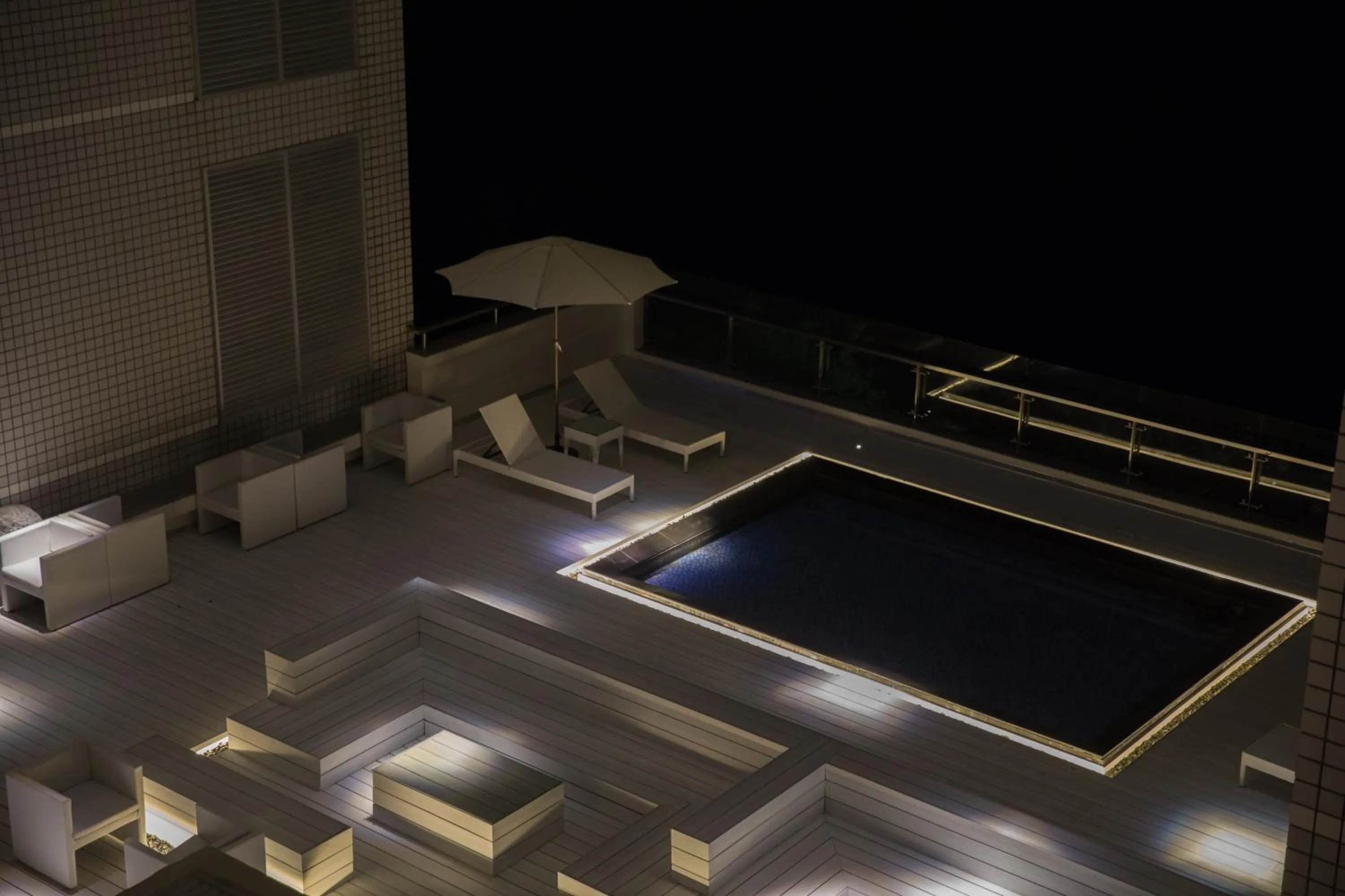 Swimming pool in Atour Hotel Xiamen Jimei University