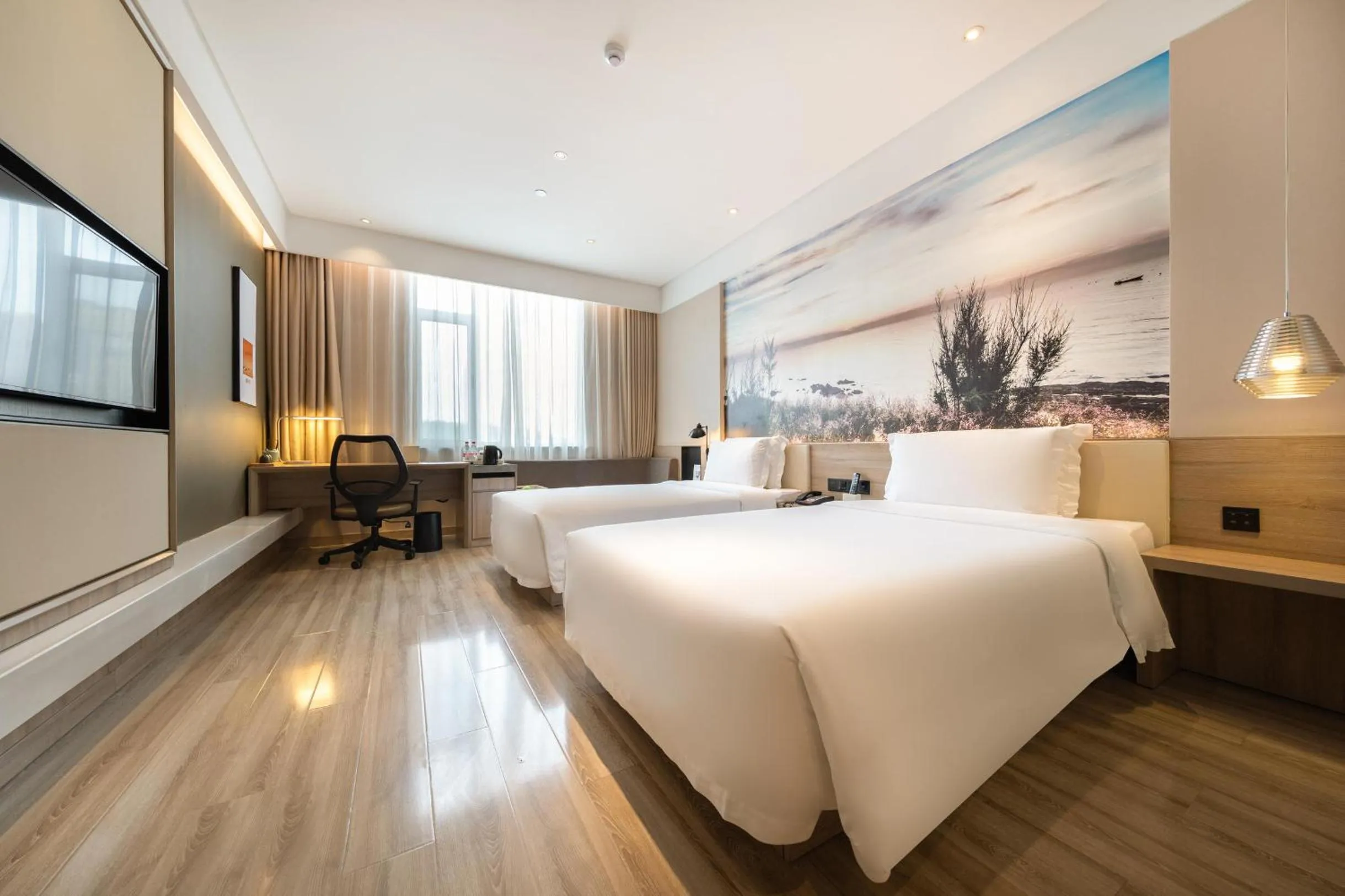 Bed in Atour Hotel Yantai South Station Yingchun Street