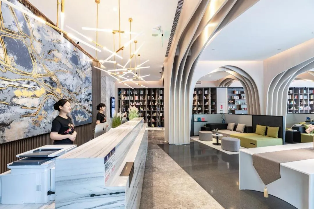 Lobby or reception in Atour Hotel Guangzhou Huadu Square