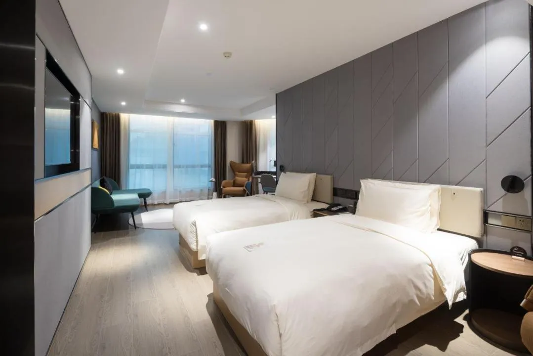 Bed in Atour Hotel Gangding Metro Station Taikoo Hui Tianhe Guangzhou