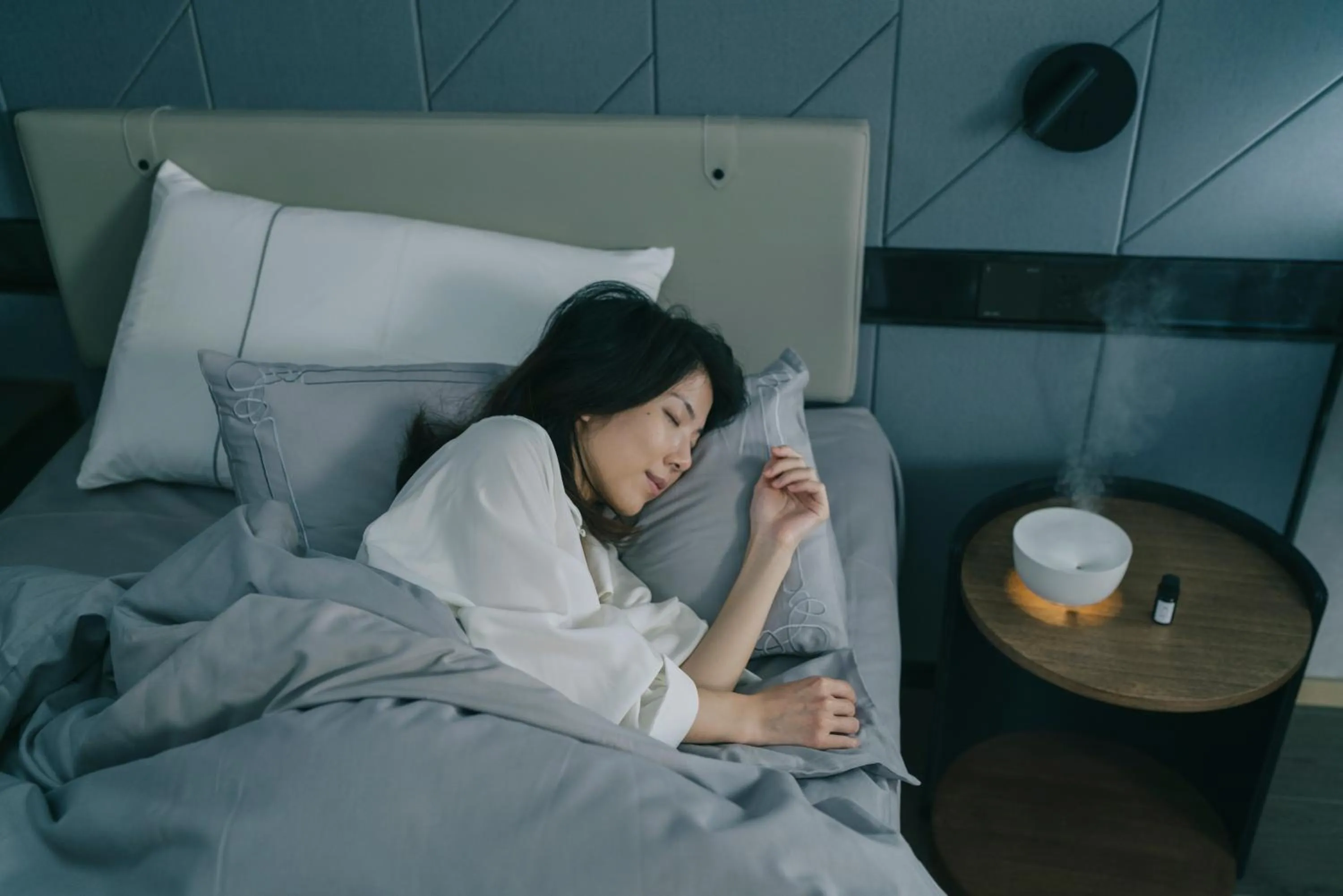 Seating area, Bed in Atour Hotel Gangding Metro Station Taikoo Hui Tianhe Guangzhou