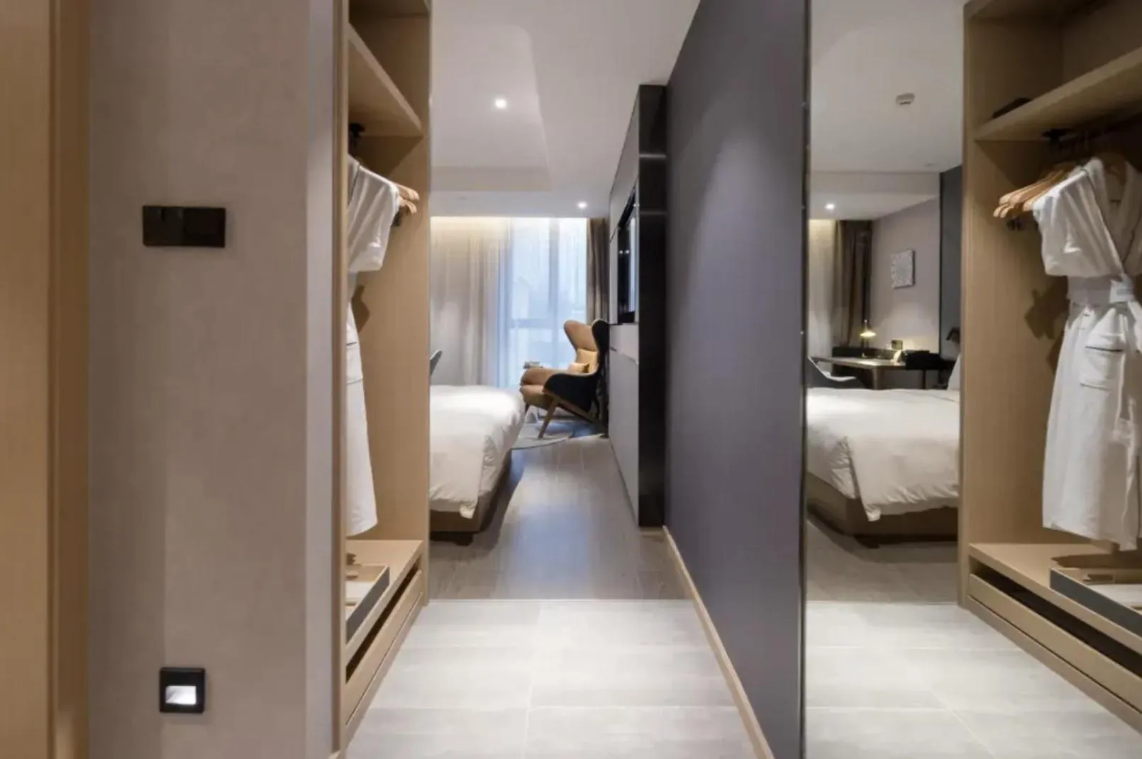 Bed in Atour Hotel Gangding Metro Station Taikoo Hui Tianhe Guangzhou