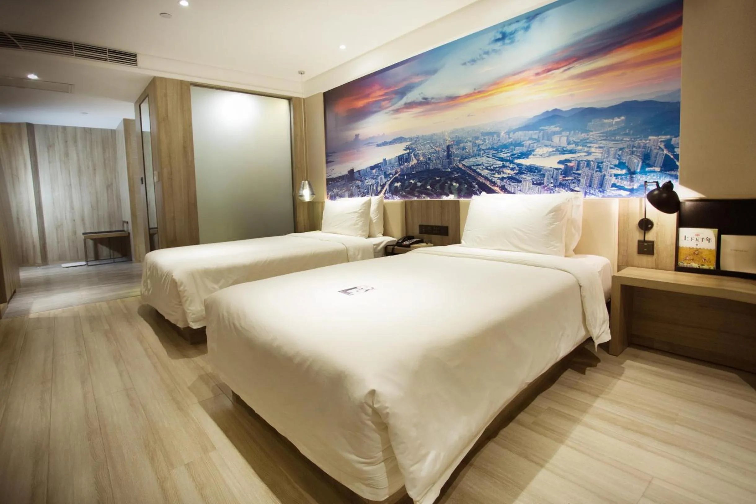 Bed in Atour Hotel Shenzhen Nanshan Coast City