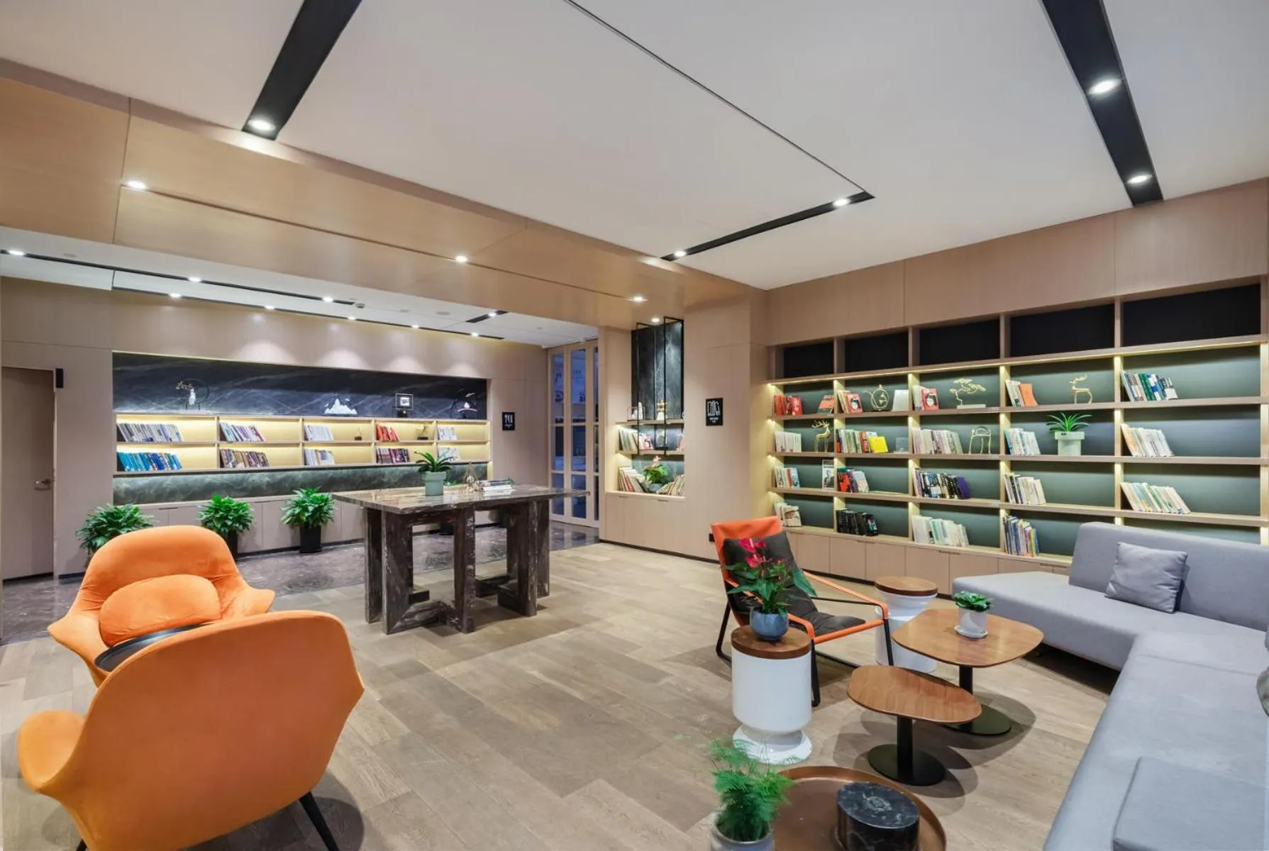 Atour Hotel Chongqing Liziba Lianglukou Subway Station