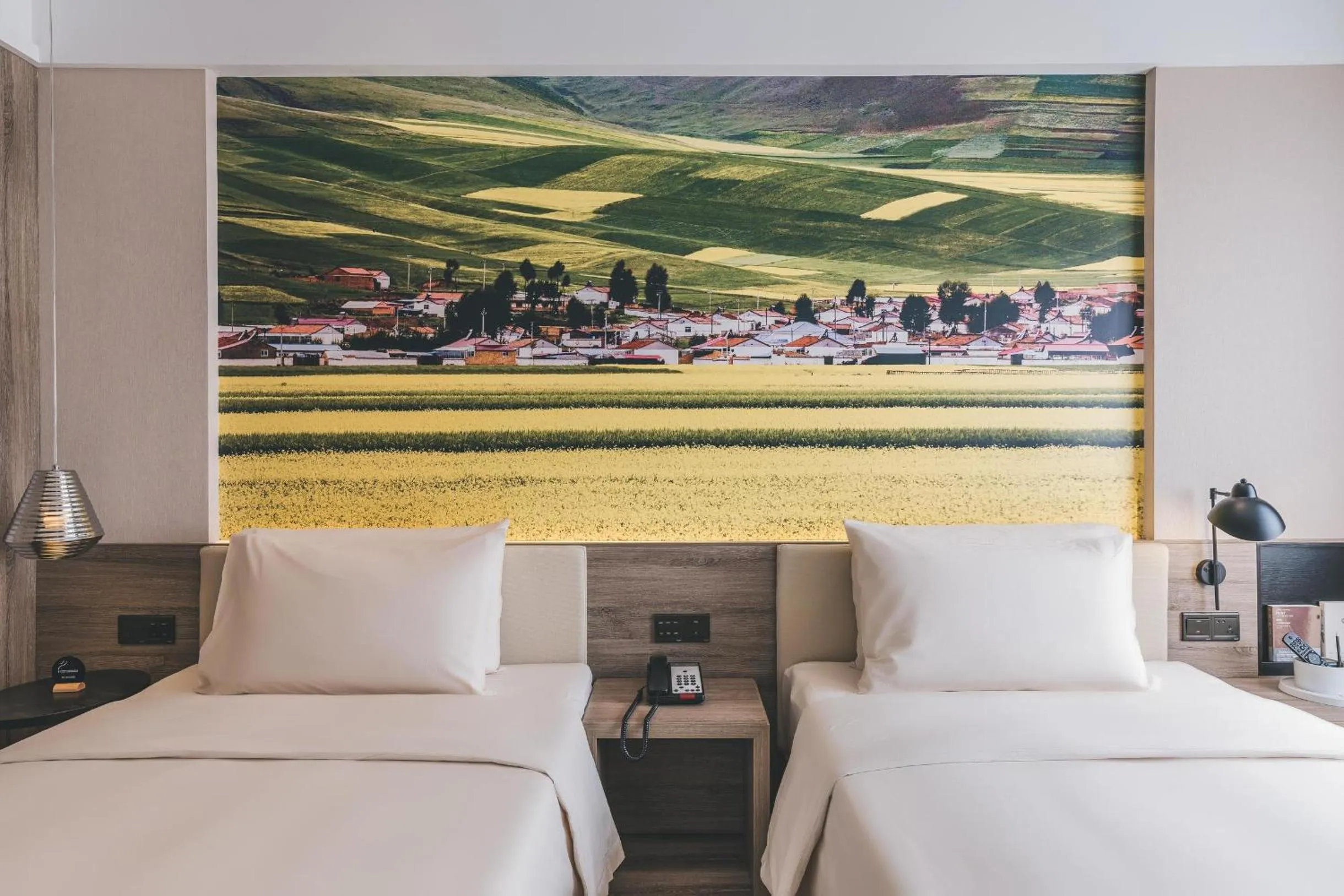 Atour Hotel Chongqing Liziba Lianglukou Subway Station