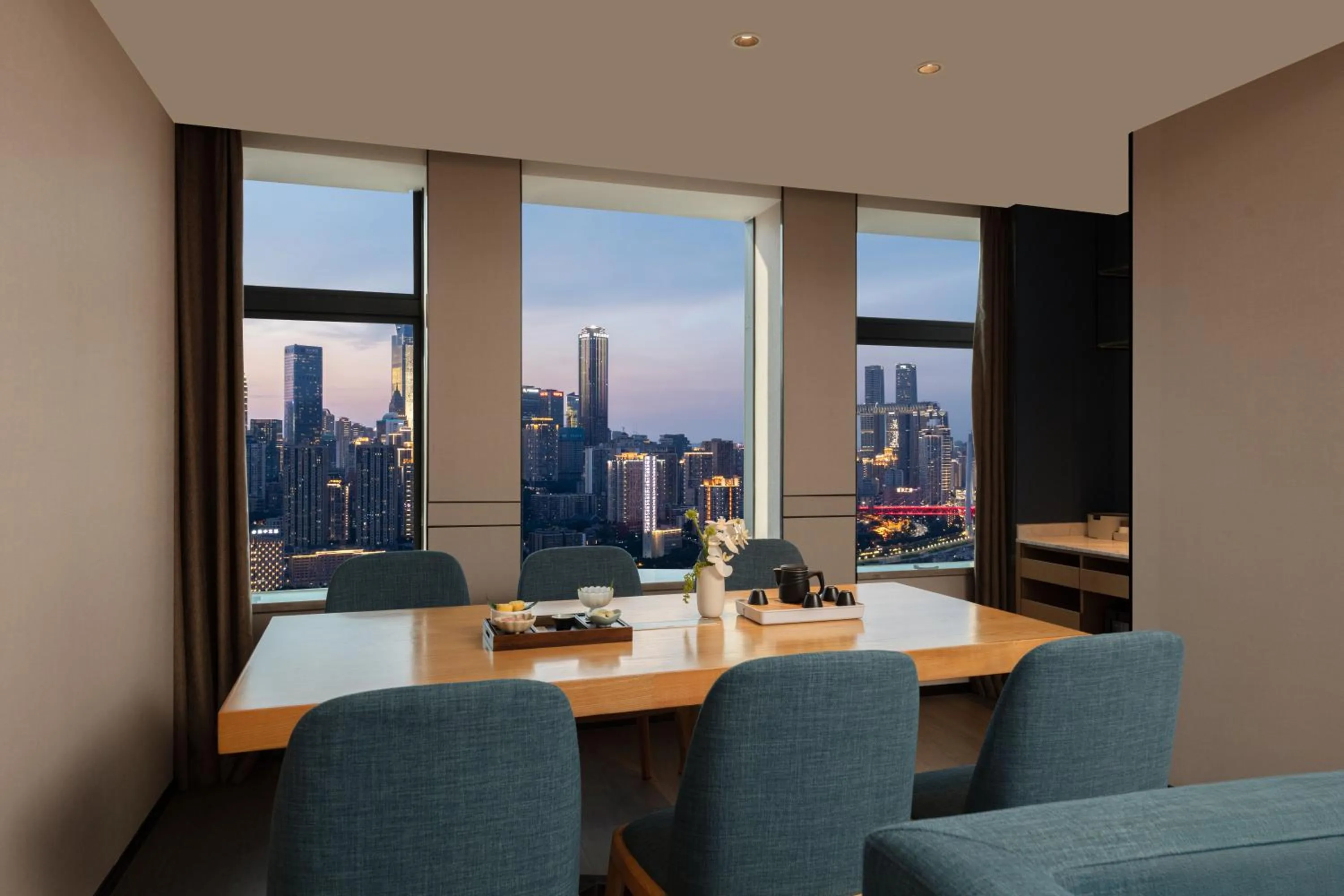 Atour S Hotel Chongqing Crown International