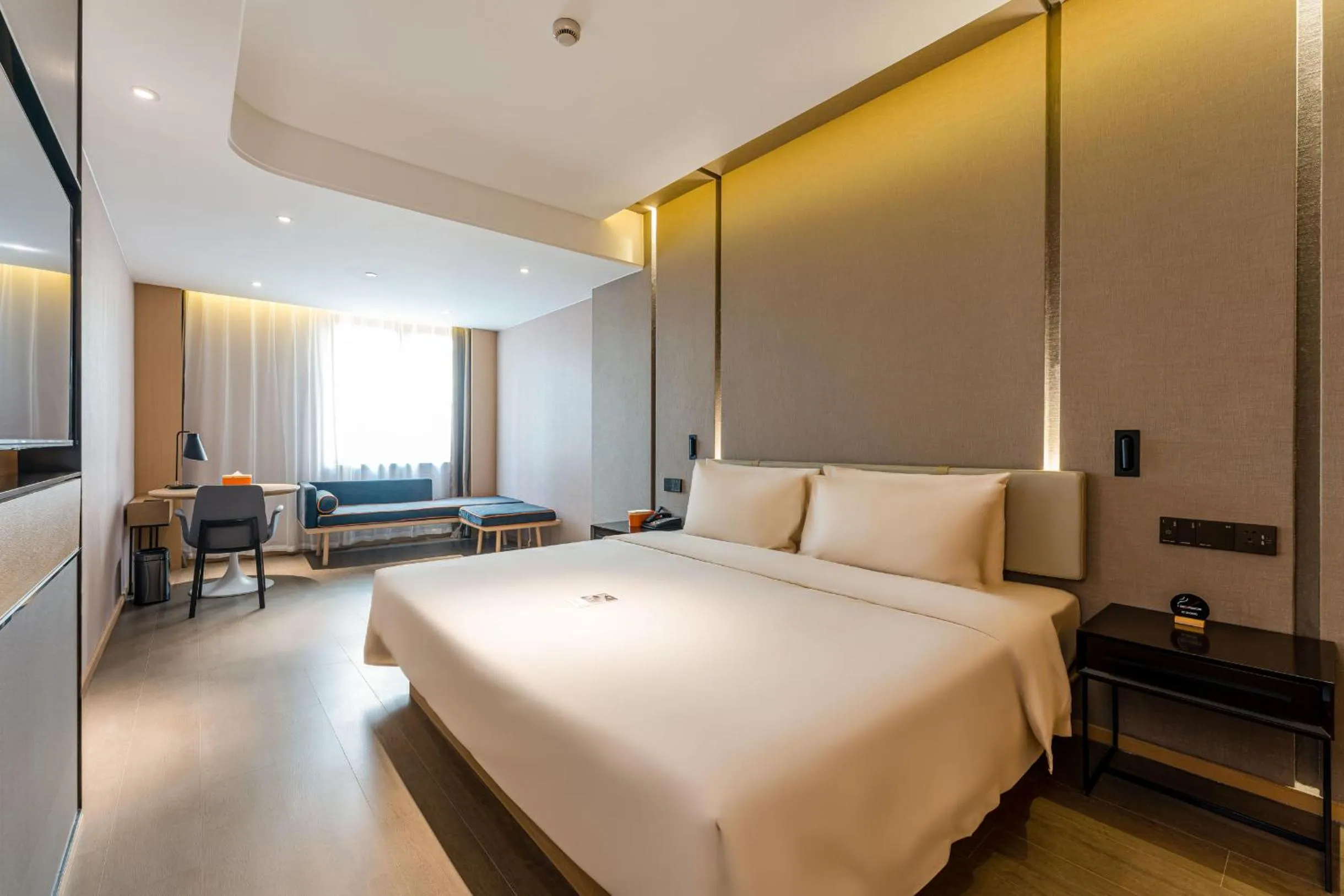 Bed in Atour Hotel Beijing Dahongmen Yintai