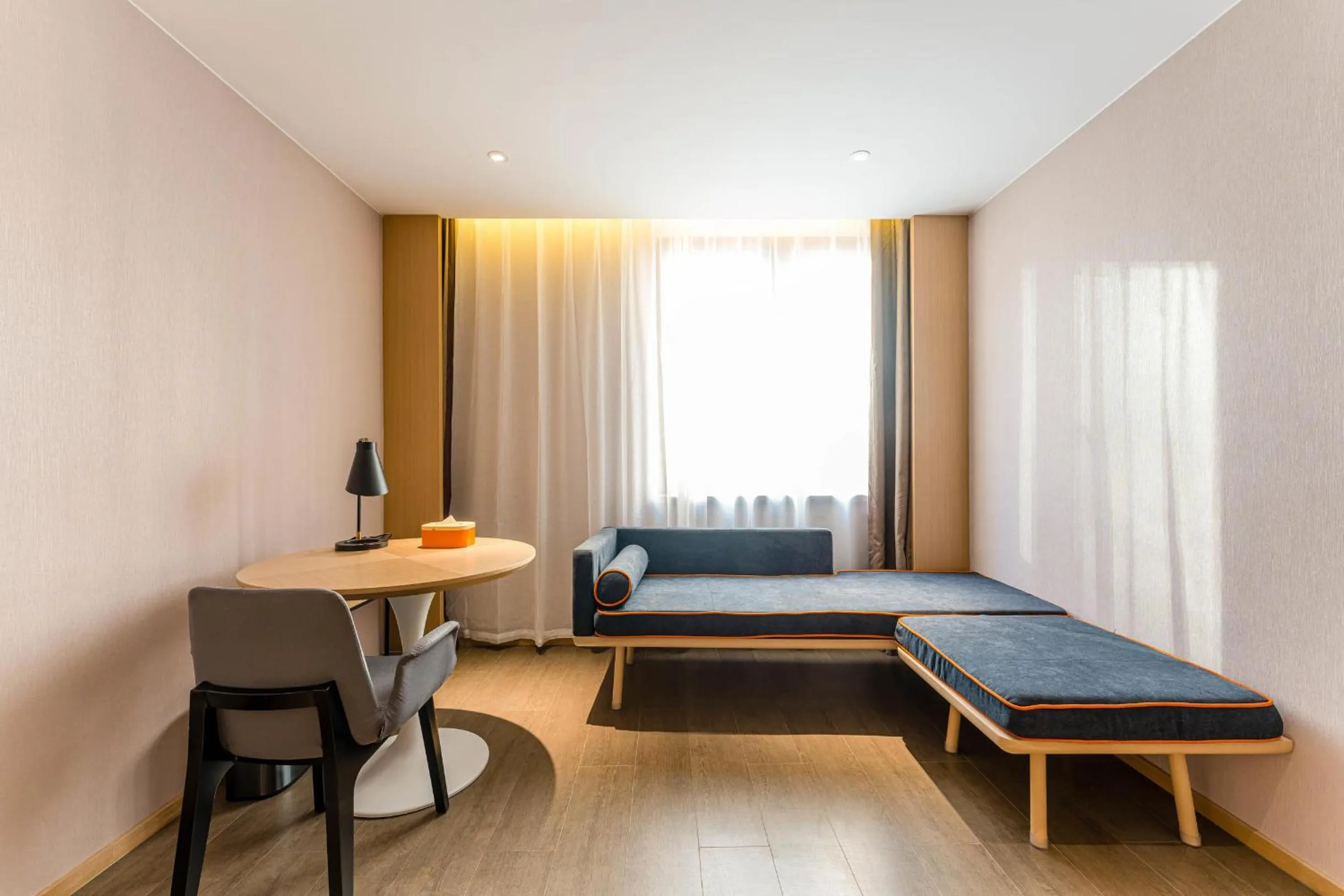 Bed in Atour Hotel Beijing Dahongmen Yintai