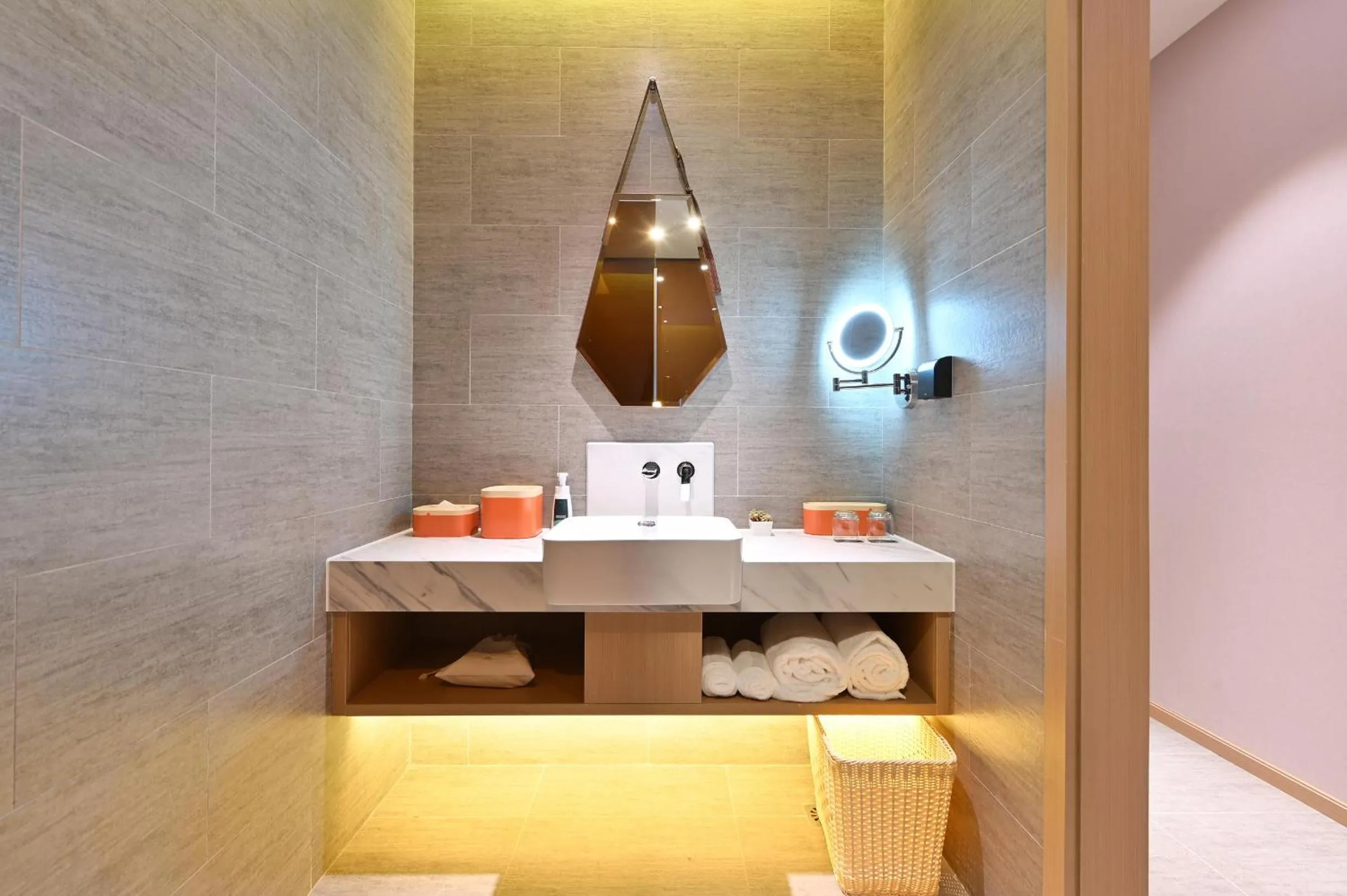 Atour Hotel Tianjin Eye