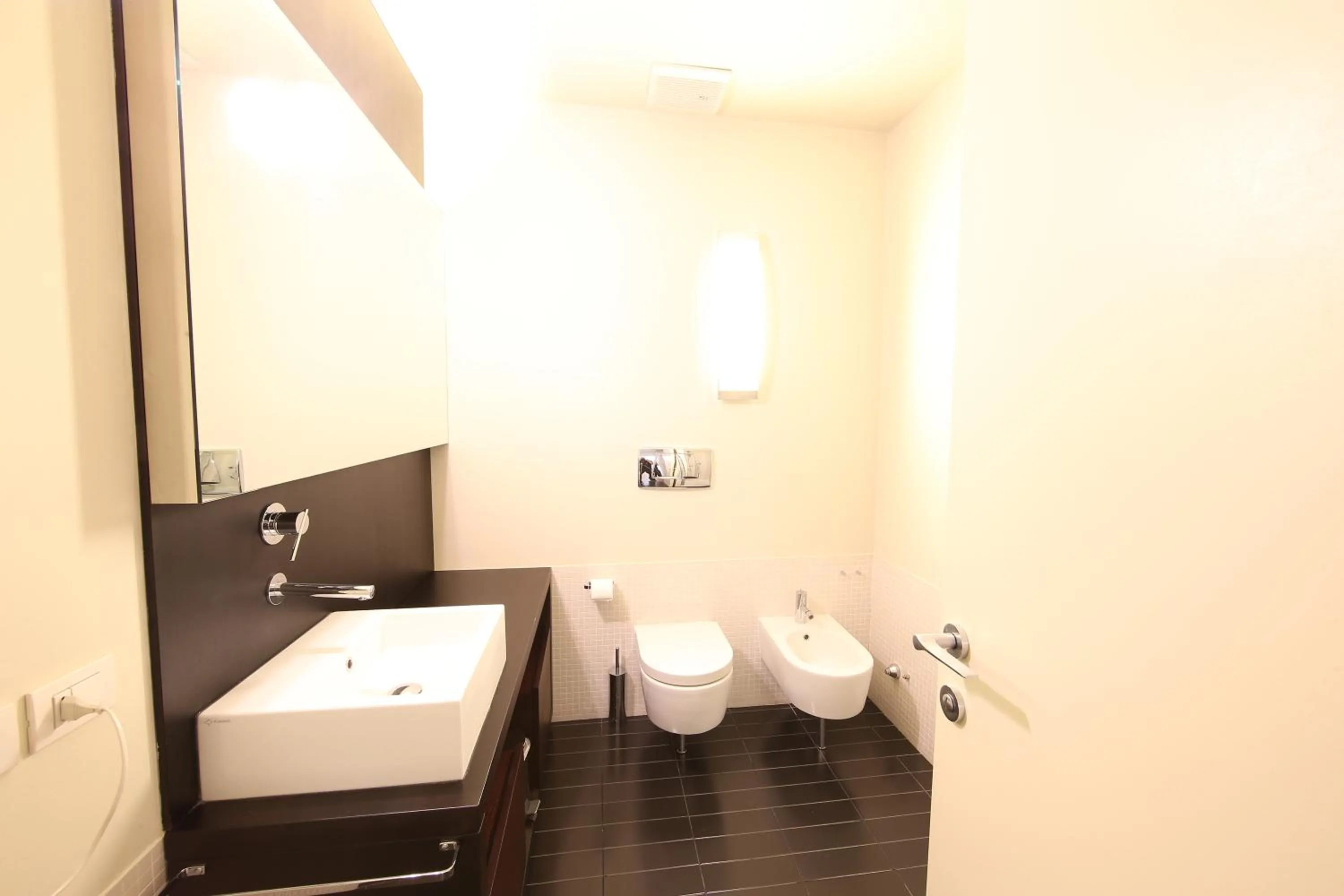 Bathroom in BB Hotels Aparthotel Desuite