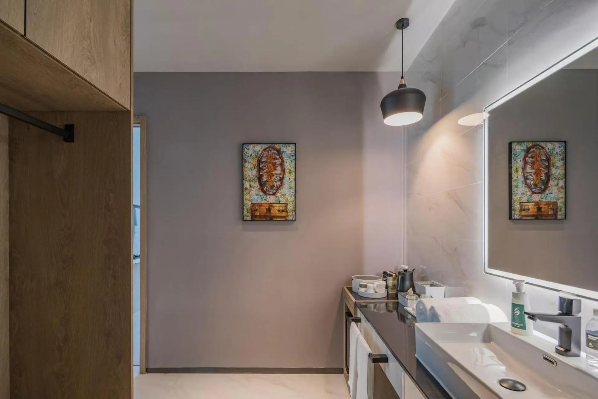 minibar in Atour S Hotel Shanghai Hongqiao Center Aegean-Late night Congee