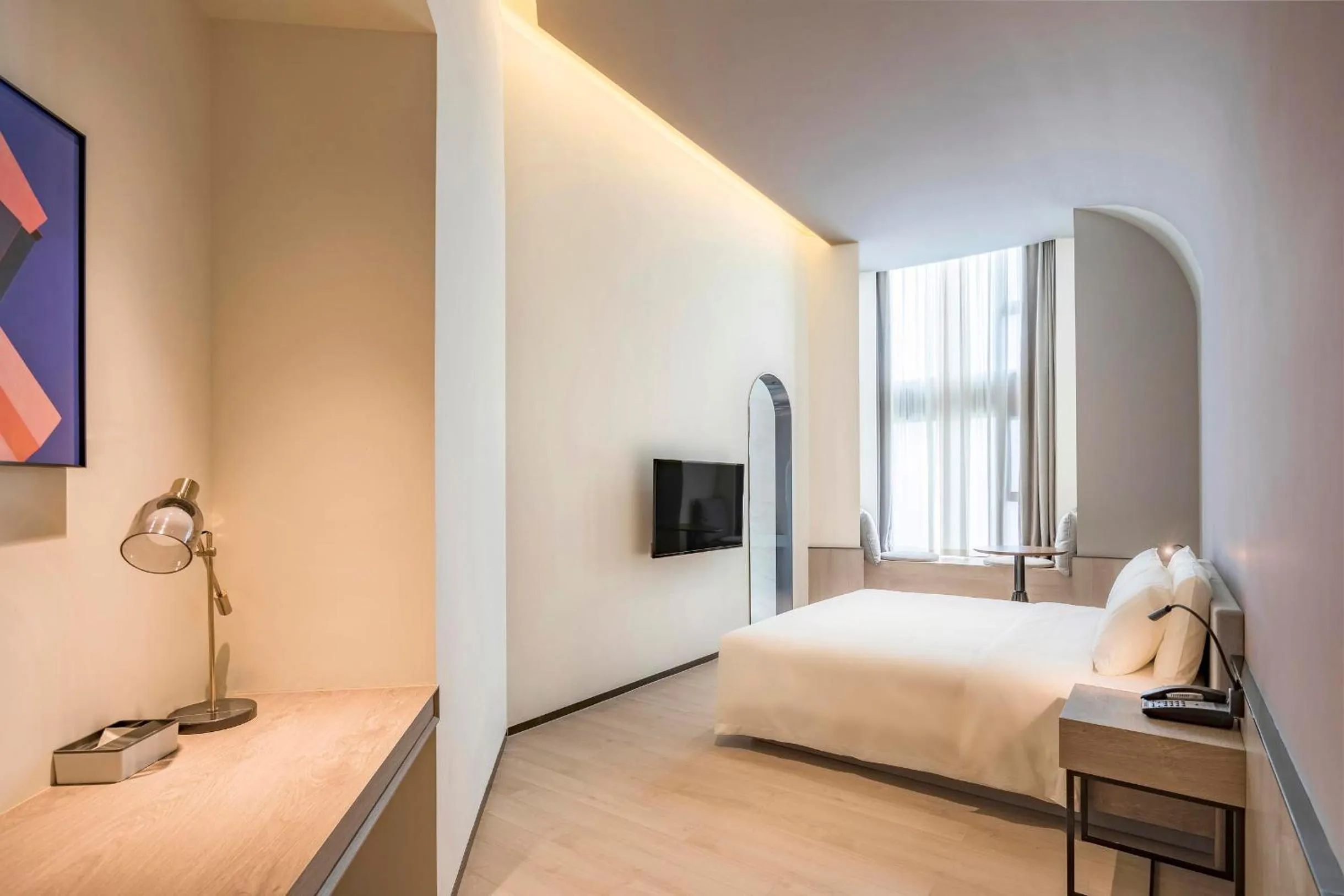 Photo of the whole room, Bed in Atour S Hotel Shanghai Hongqiao Center Aegean-Late night Congee