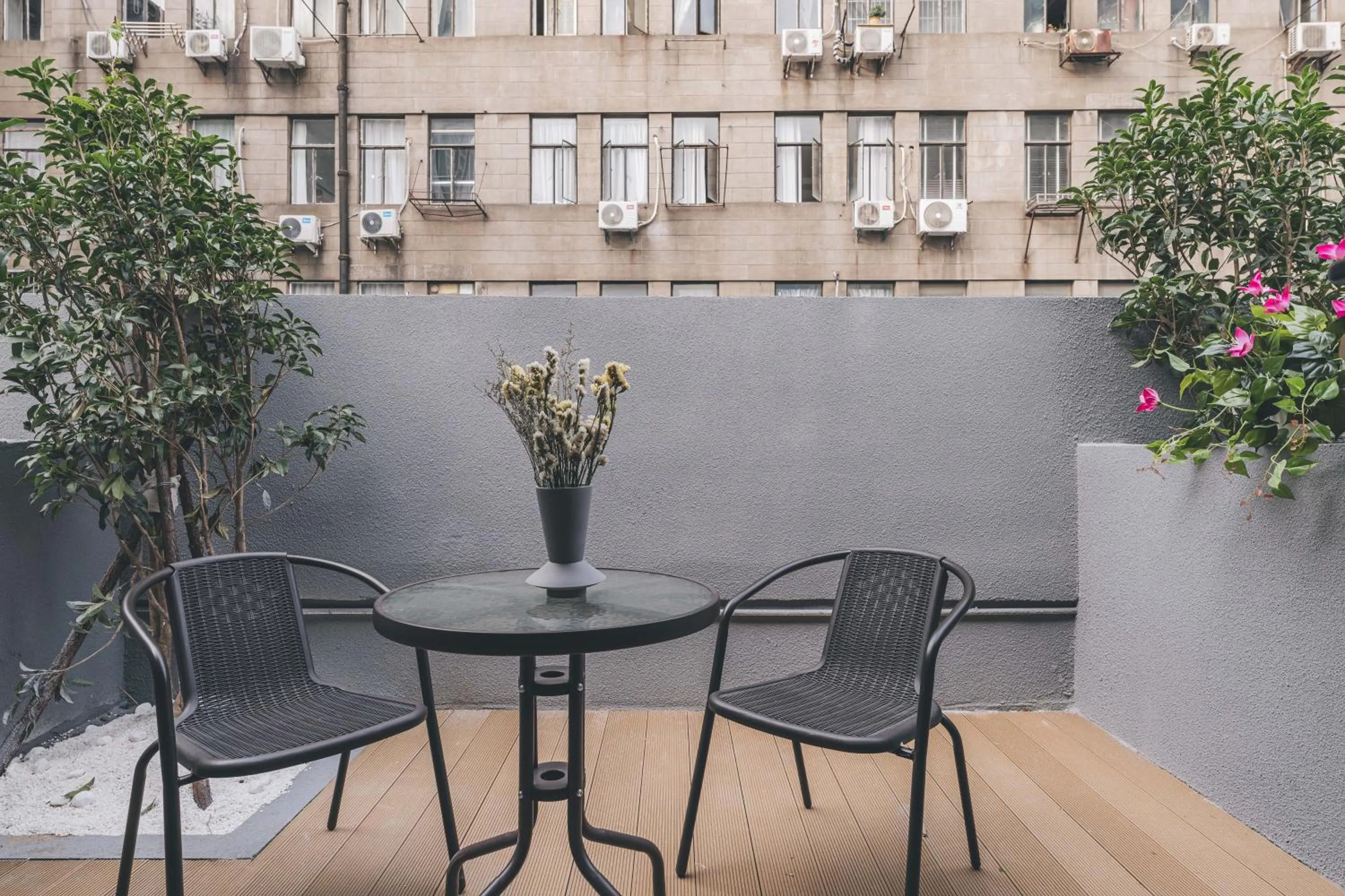 Balcony/Terrace in Atour Hotel Nanjing East Road, The Bund-Self-service free laundry-Free Night Snacks