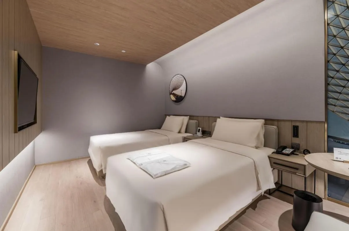 Bed in Atour Hotel,Shanghai World Expo Center Yaohua Road