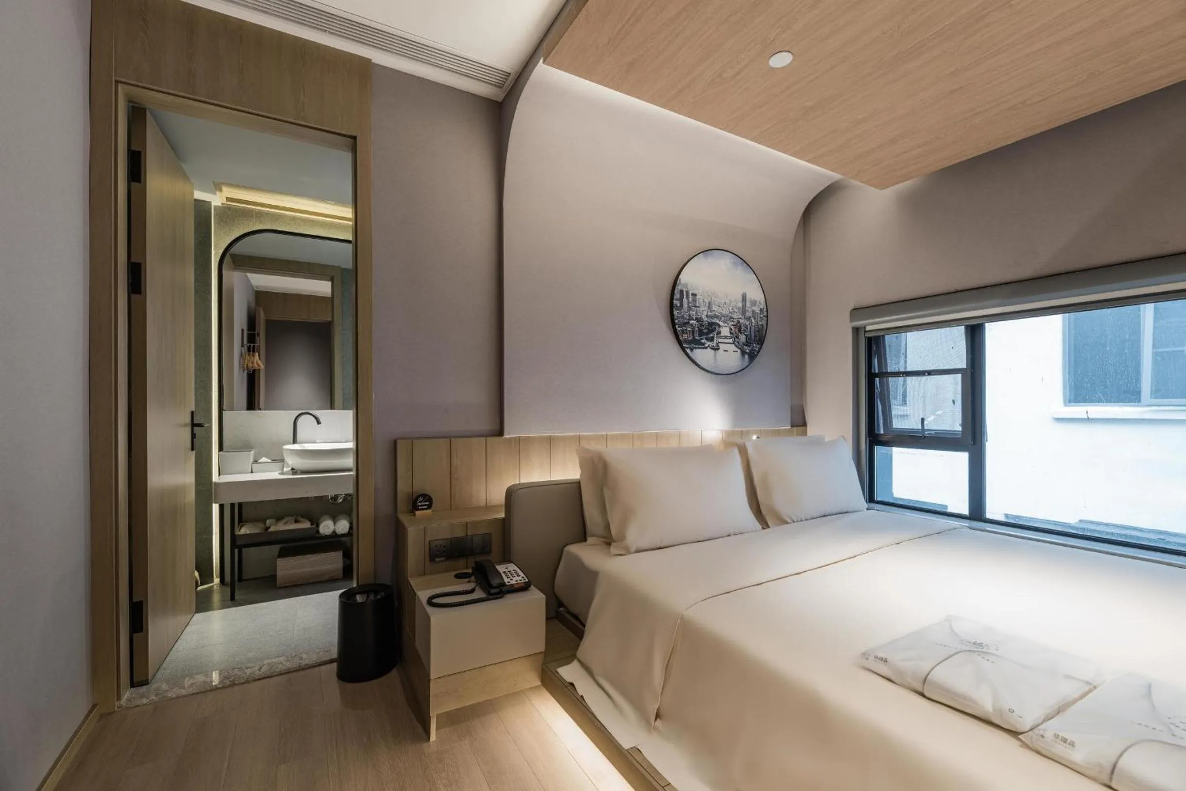 Bed in Atour Hotel,Shanghai World Expo Center Yaohua Road