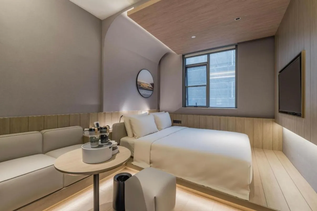 Bed in Atour Hotel,Shanghai World Expo Center Yaohua Road