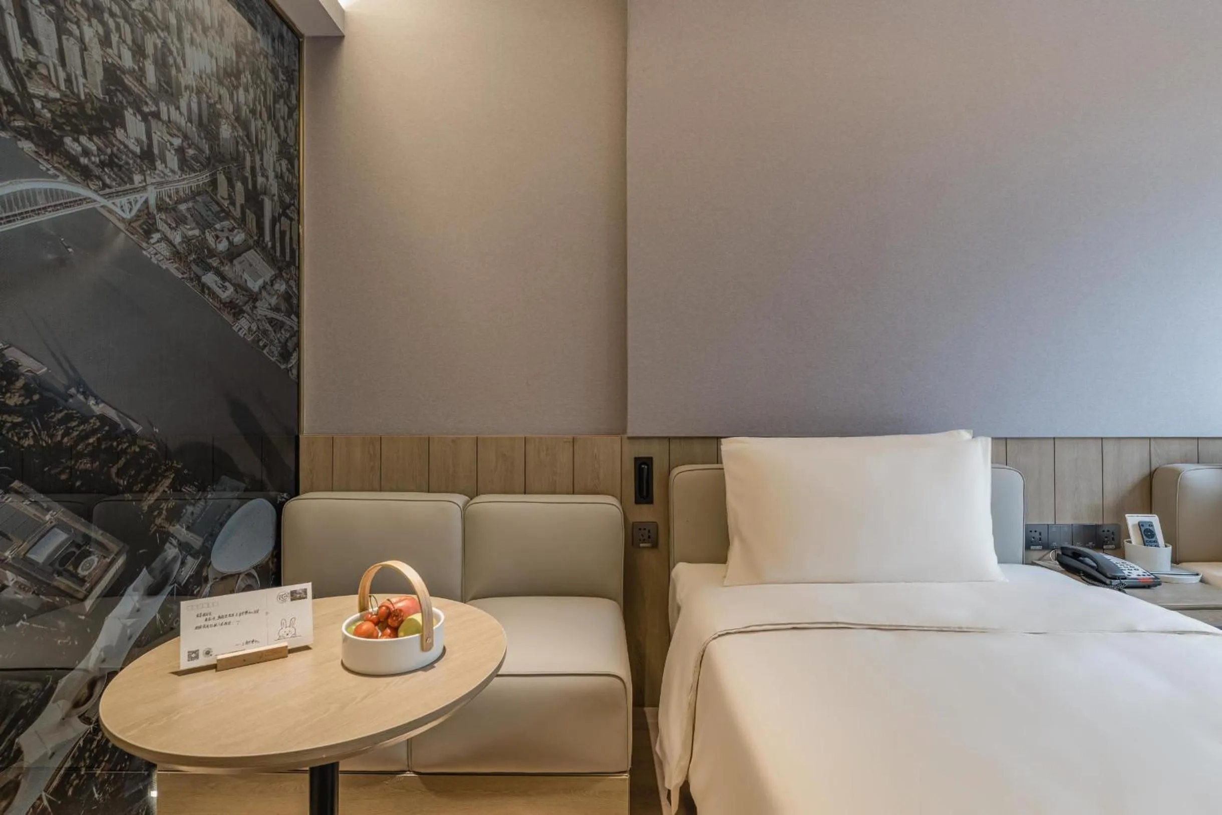 Seating area, Bed in Atour Hotel,Shanghai World Expo Center Yaohua Road