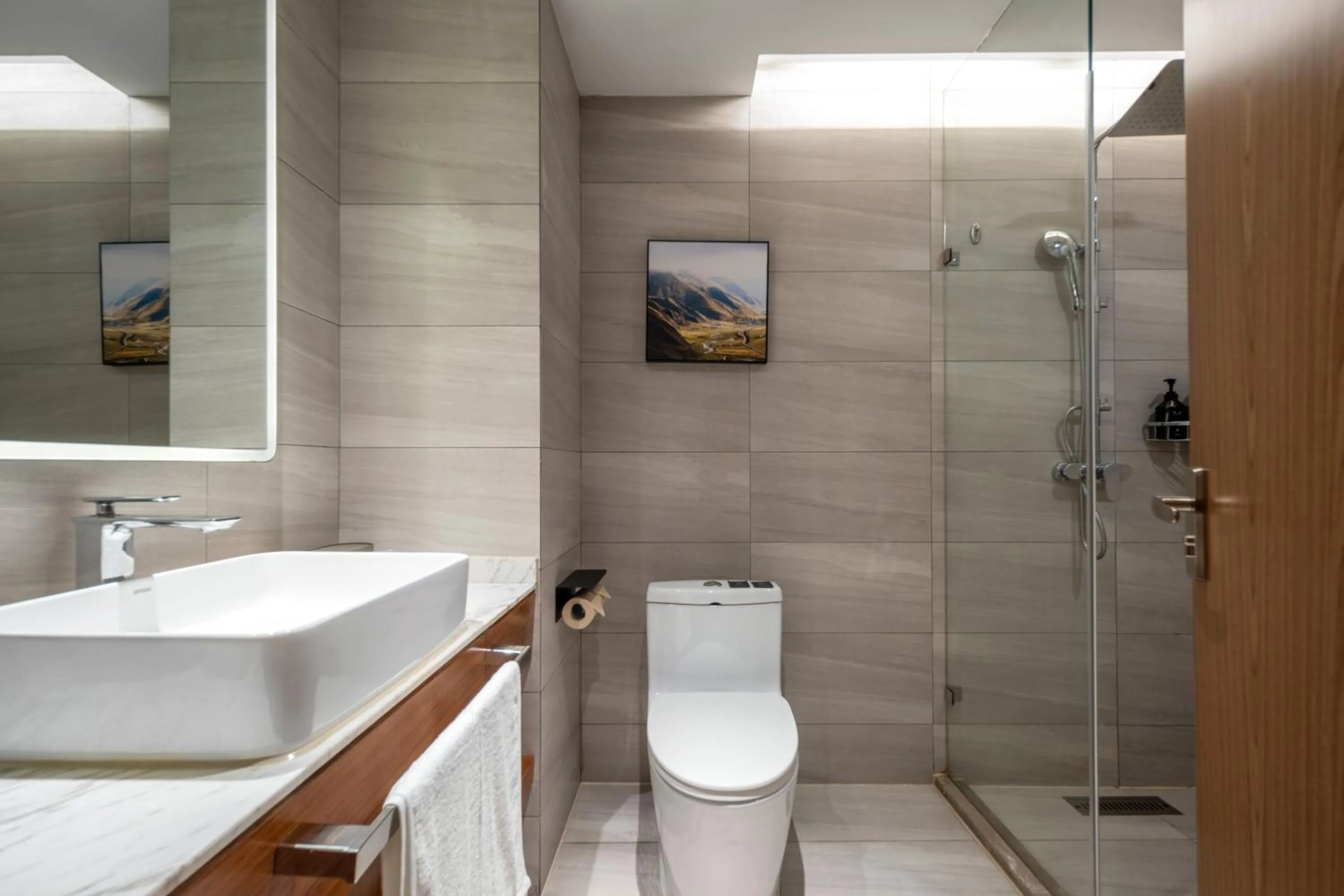 Toilet in Atour X Hotel Shanghai Lujiazui Binjiang Avenue