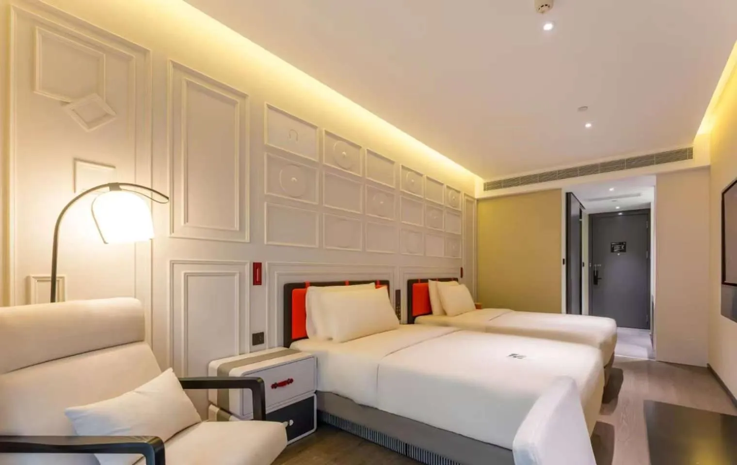 Bed in Atour Hotel Chongqing Tiandi NetEase Cloud Music