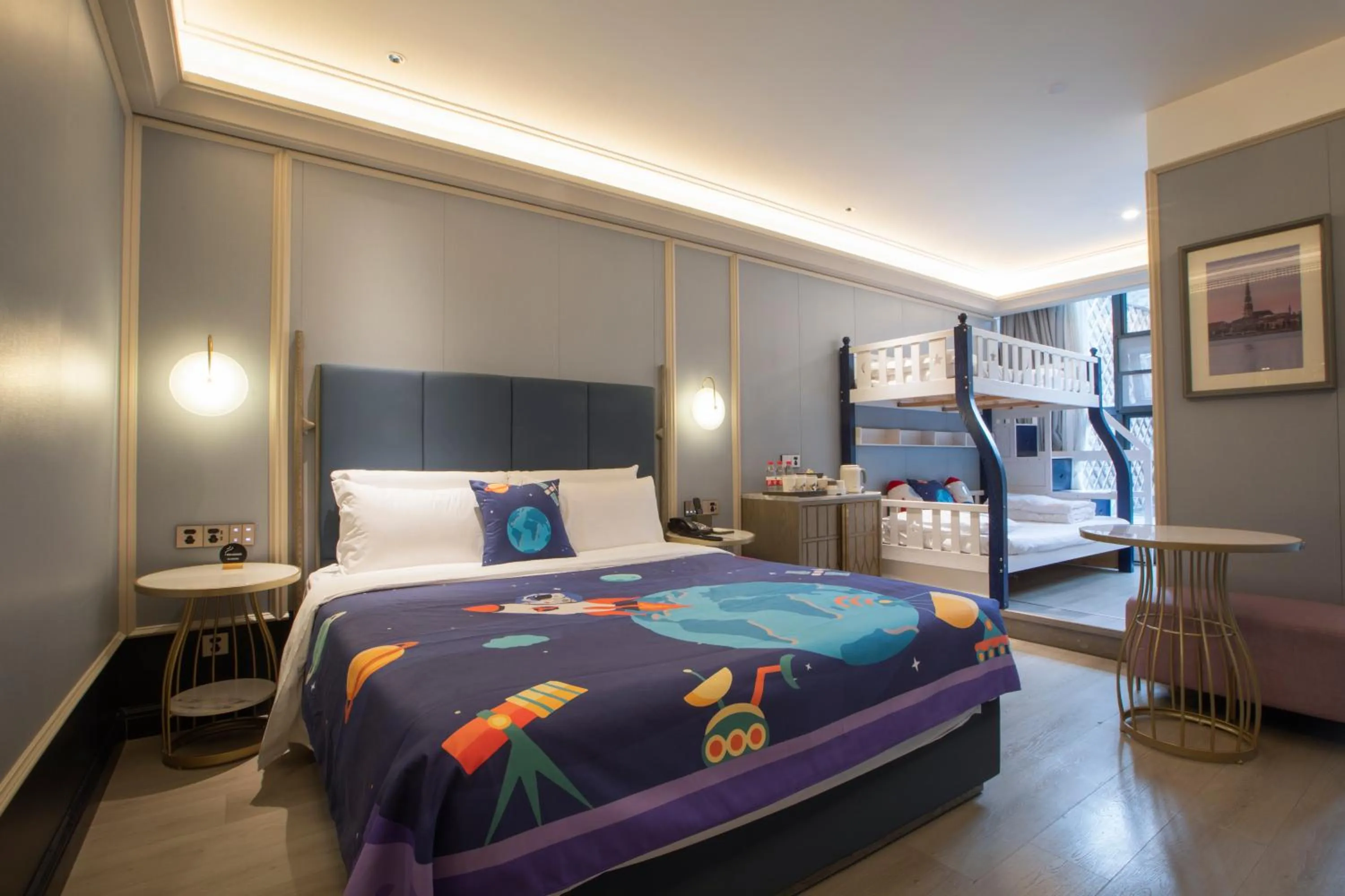 Bed in Atour Hotel Chengdu Kuanzhai Alley