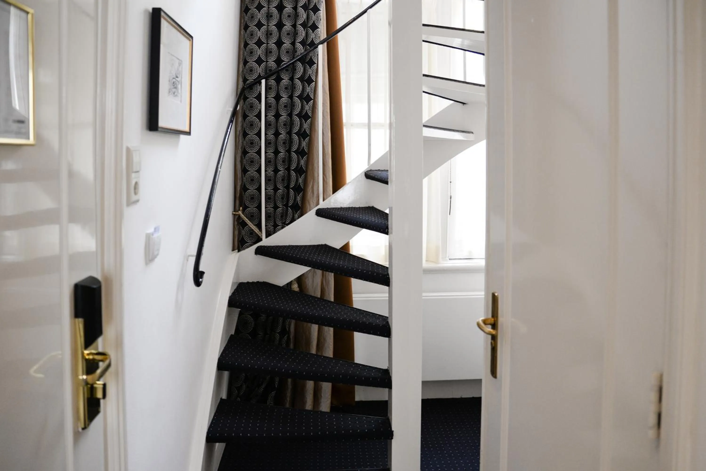 Bedroom in Ambassade Hotel