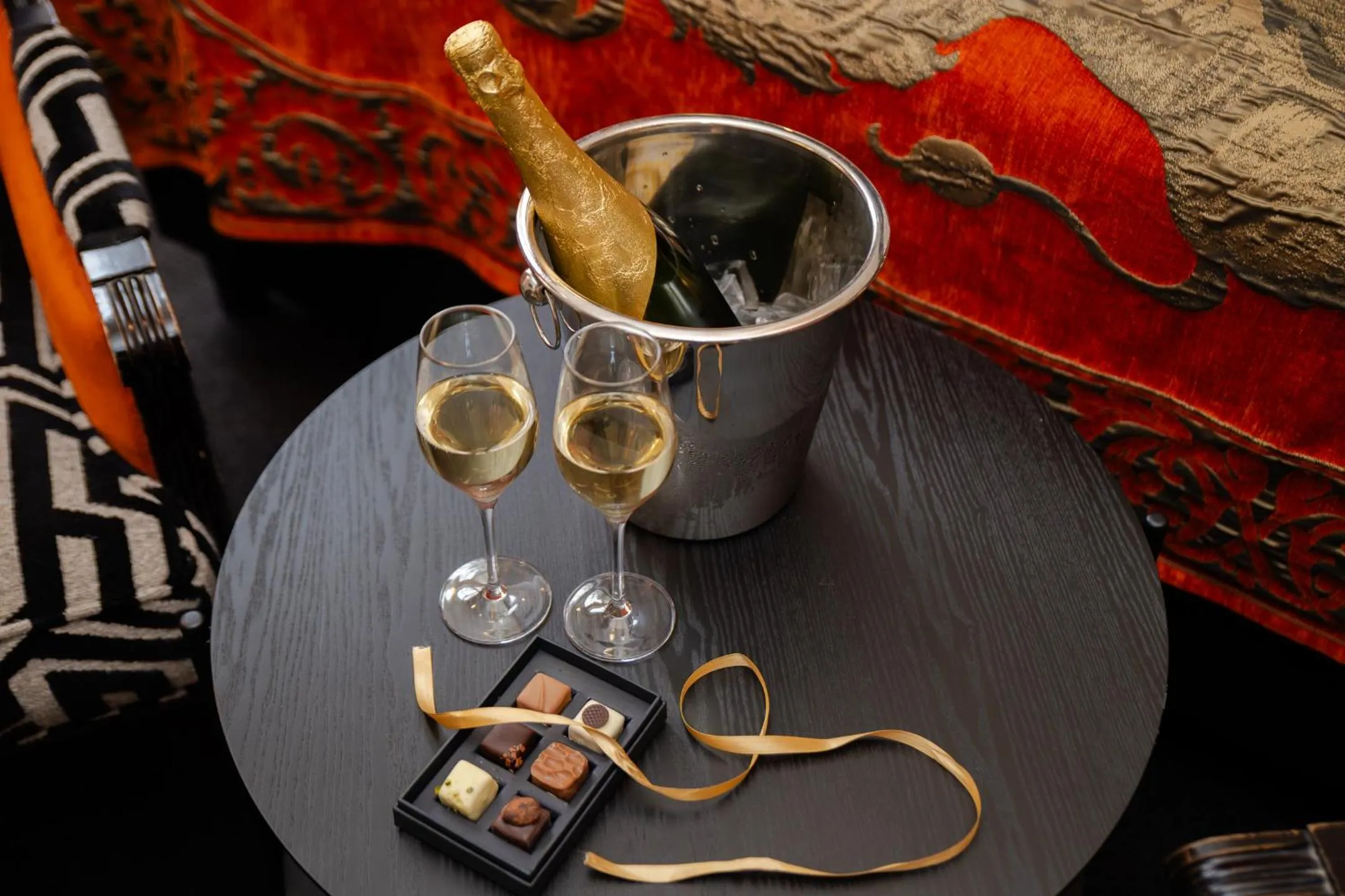 Food and drinks in Ambassade Hotel