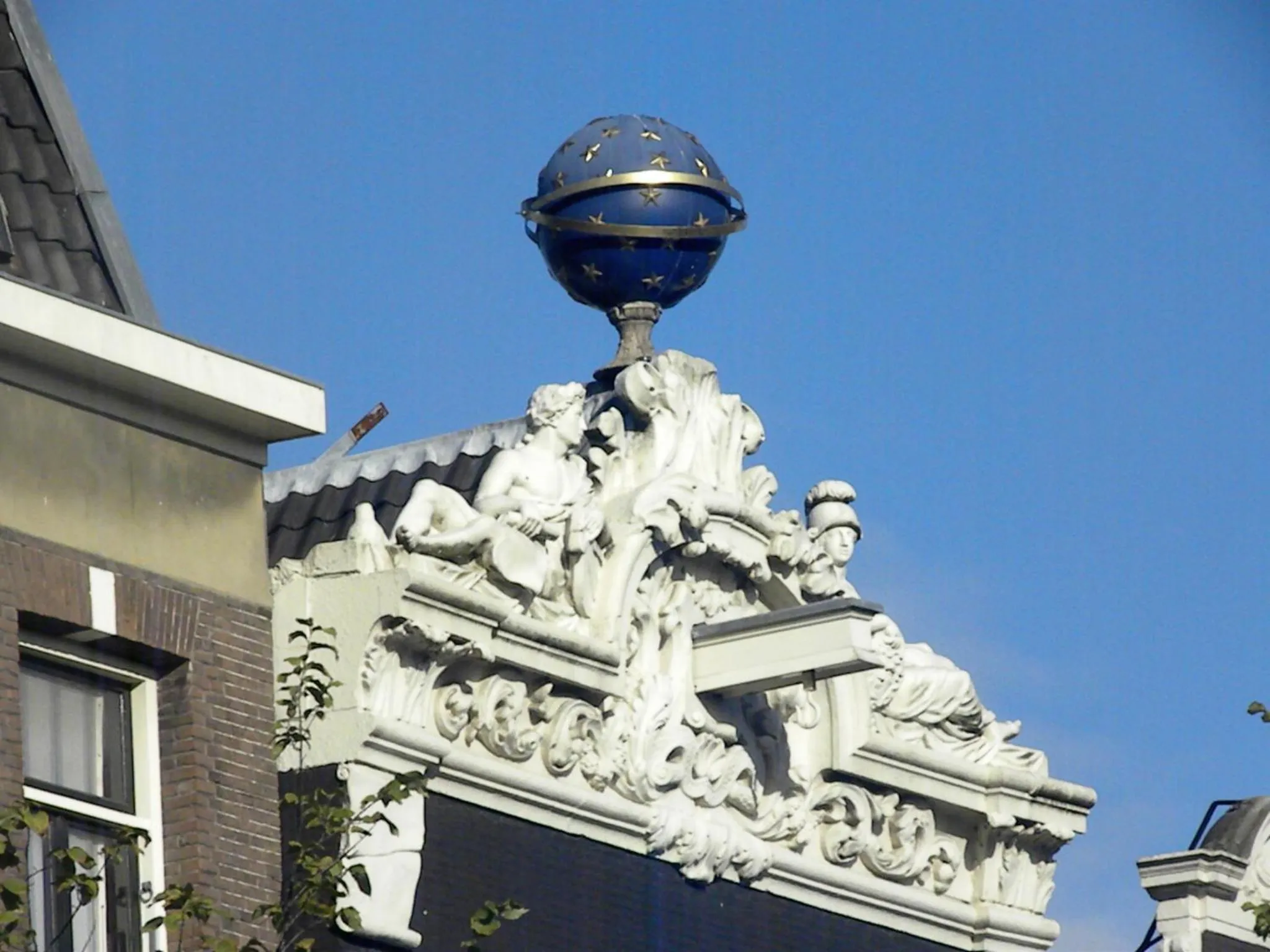 Day in Ambassade Hotel