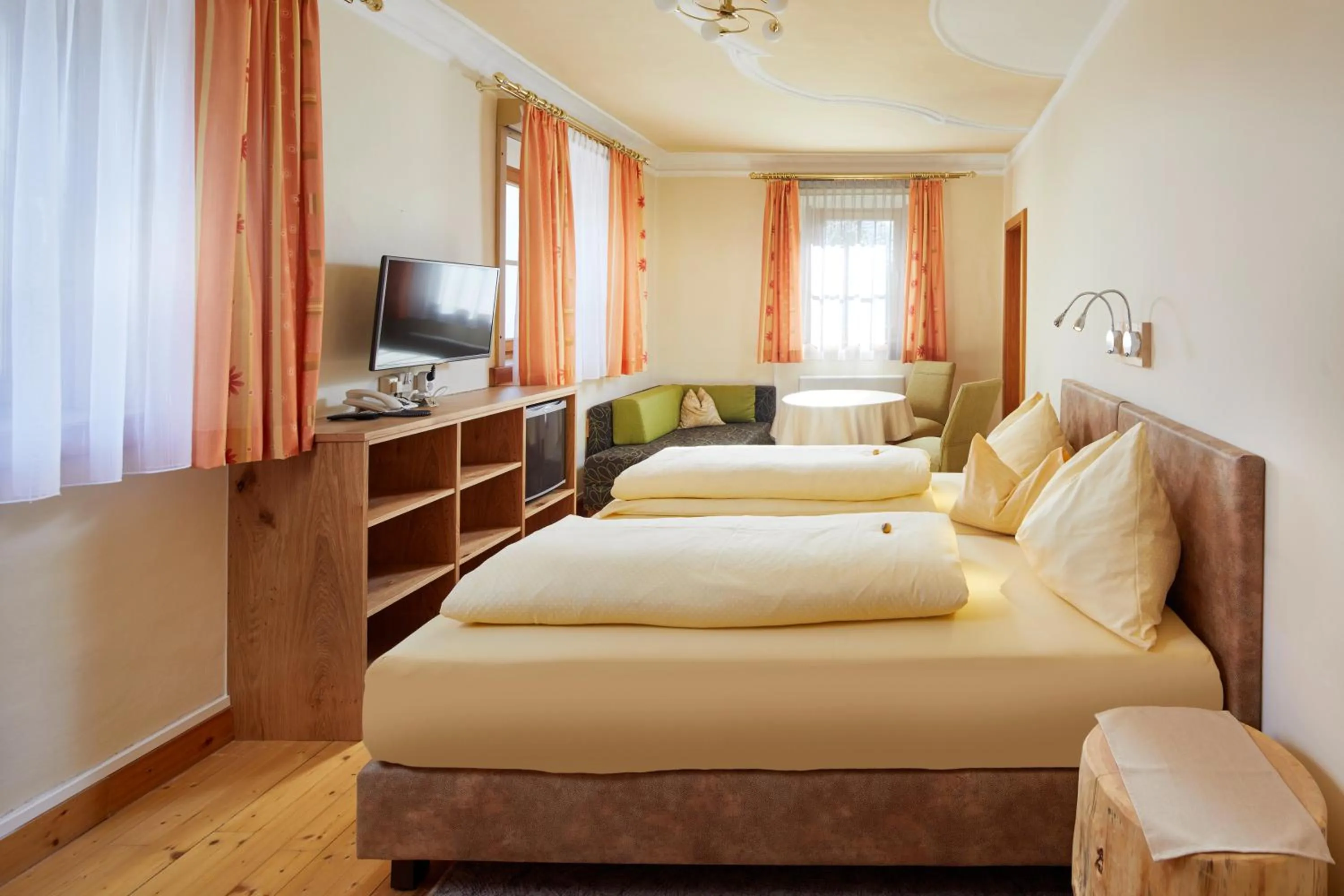 Bedroom, Bed in Pension Oberbräu