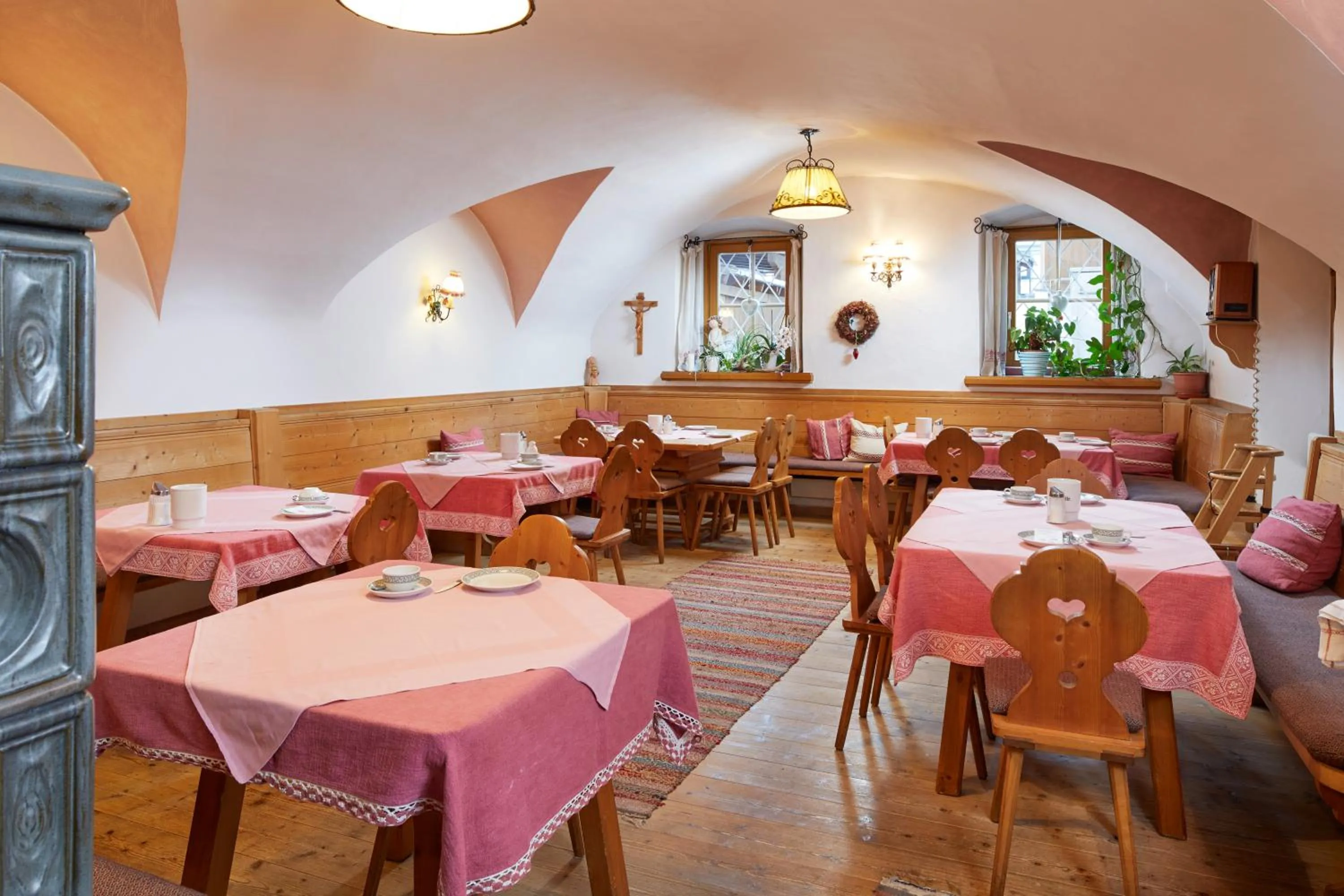 Restaurant/places to eat in Pension Oberbräu