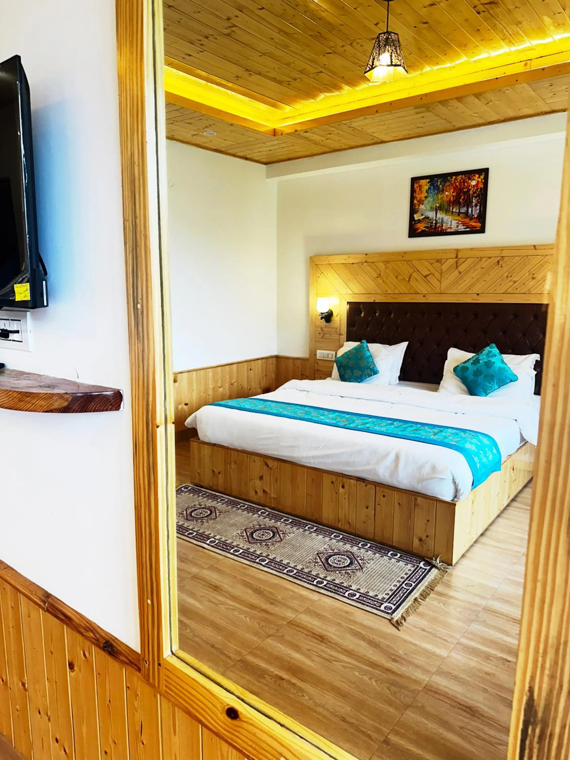 Bed in Manali Outdoor Retreat by Sheosante