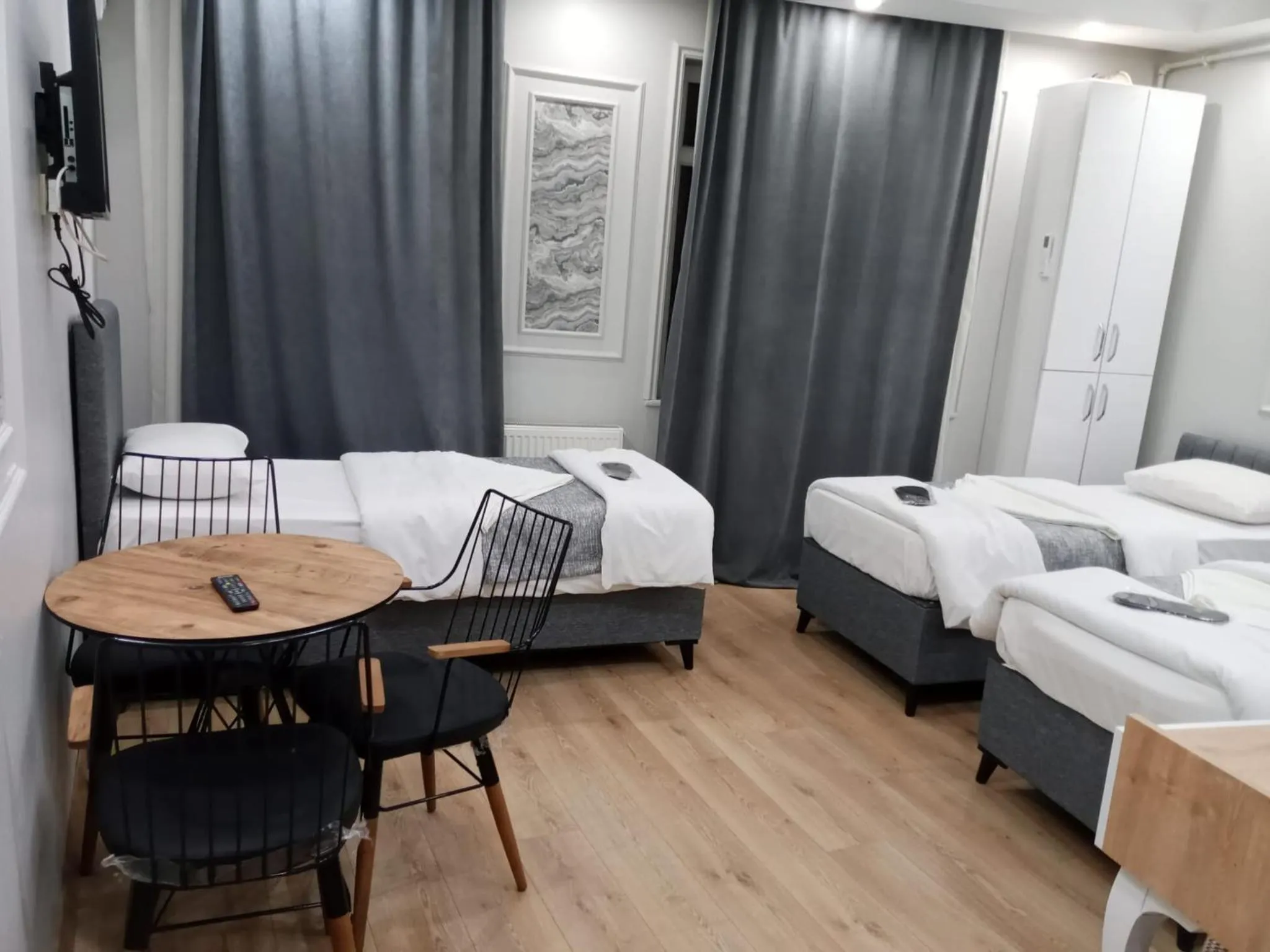 Bed in JOE BLACK APART